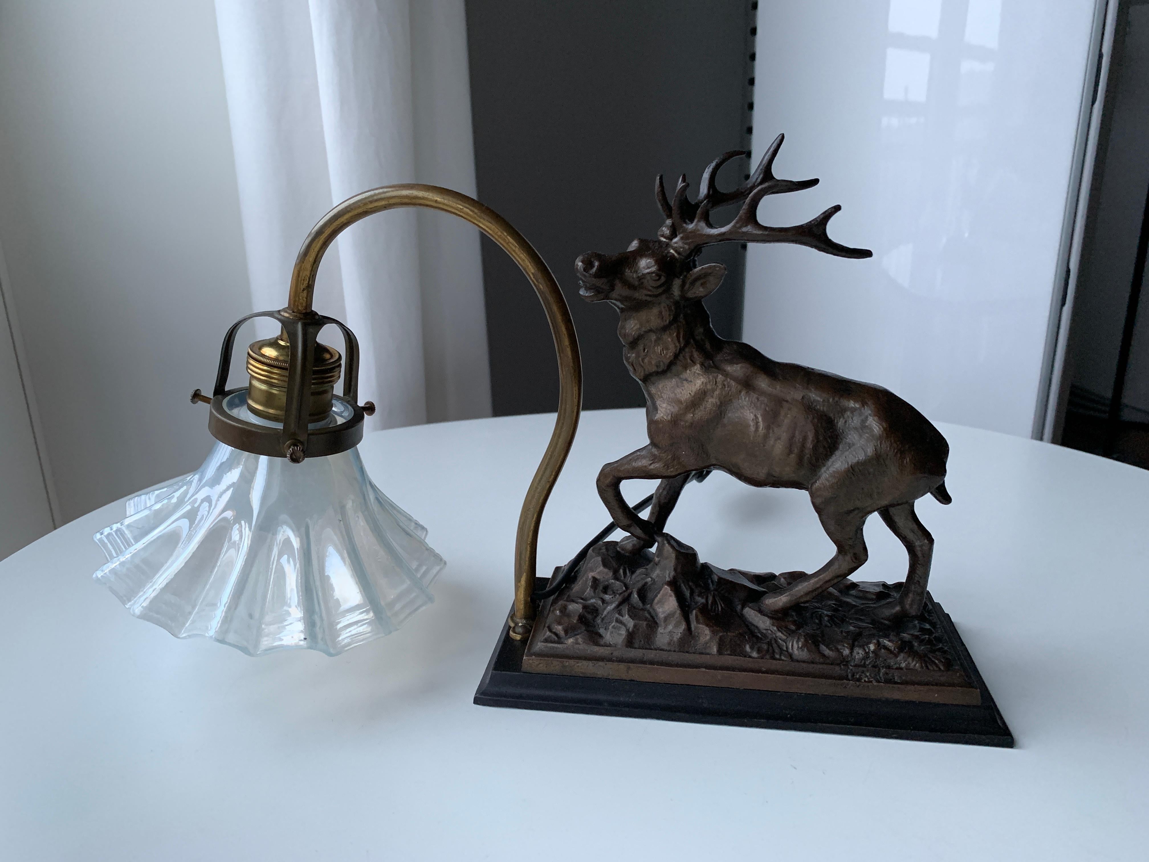 Red Deer Stag Bookshelf Lamp with Milky Glass Shade Art Deco Style In Good Condition For Sale In Copenhagen, DK