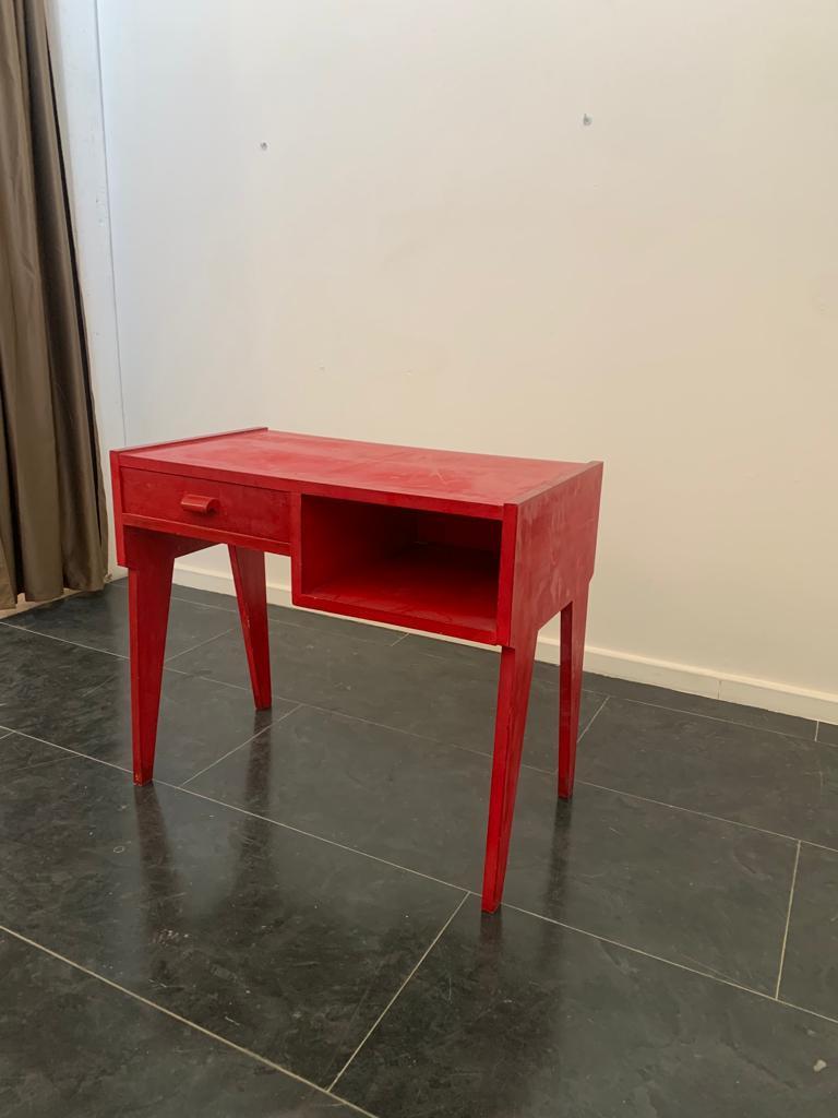 Bureau rouge avec tiroir et compartiment, années 1950 en vente 4