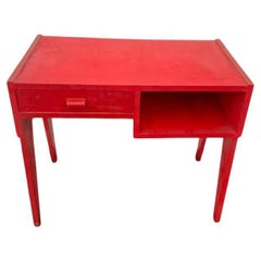 Bureau rouge avec tiroir et compartiment, années 1950