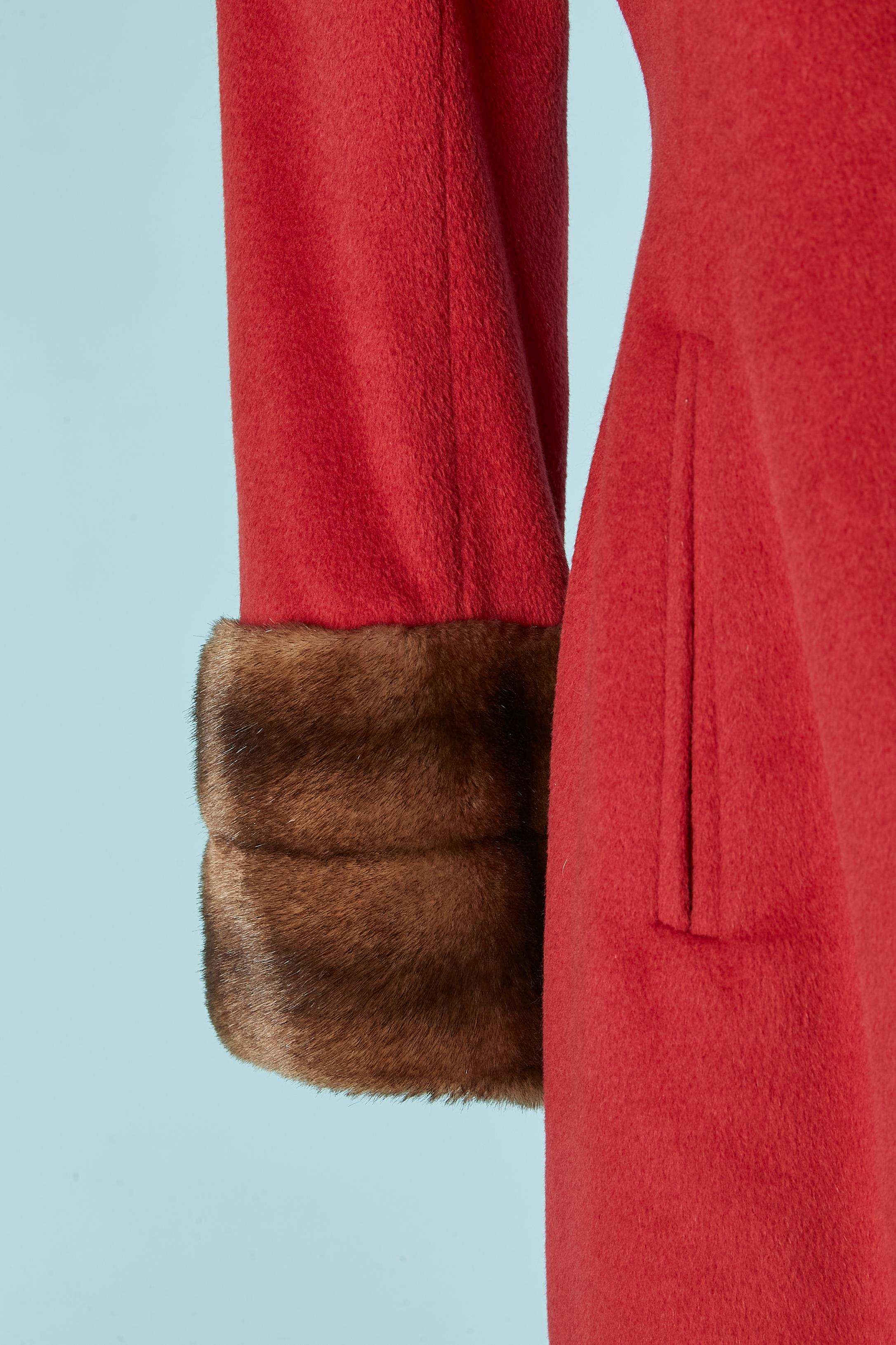Red double breasted coat with faux fur collar LOLITA LEMPICKA In Excellent Condition For Sale In Saint-Ouen-Sur-Seine, FR