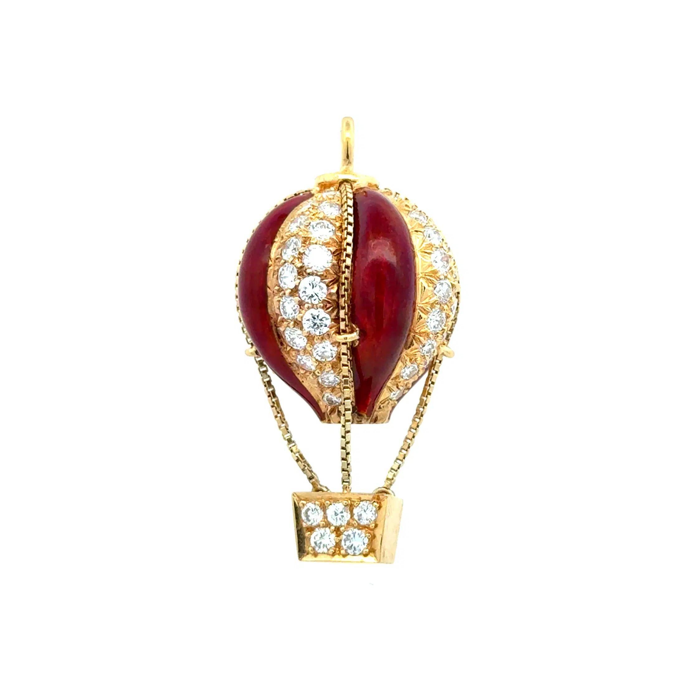Colgante vintage de oro con globo aerostático articulado de esmalte rojo y diamantes Modernista en venta