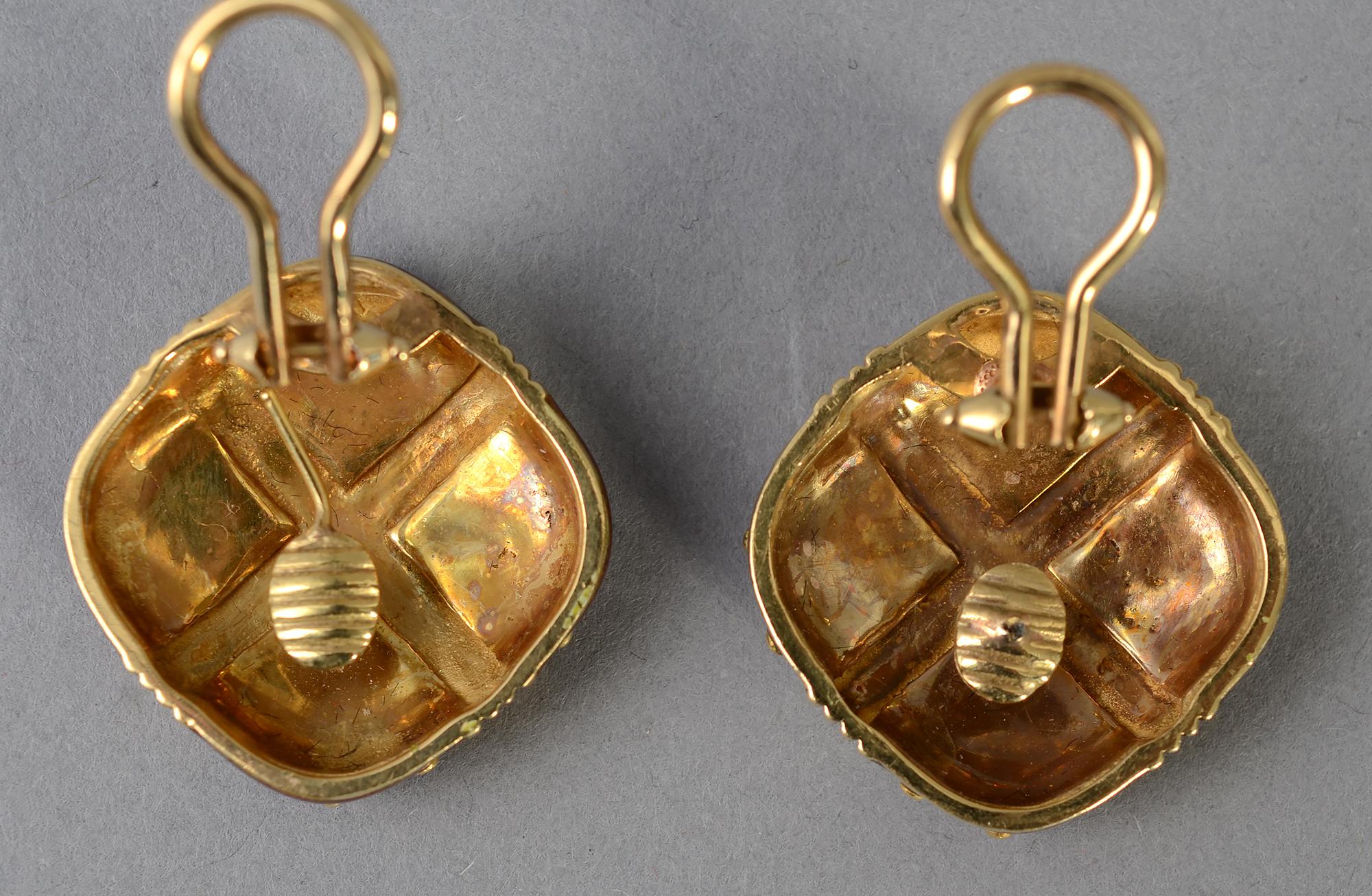 Red Enamel Gold Earrings In Excellent Condition For Sale In Darnestown, MD