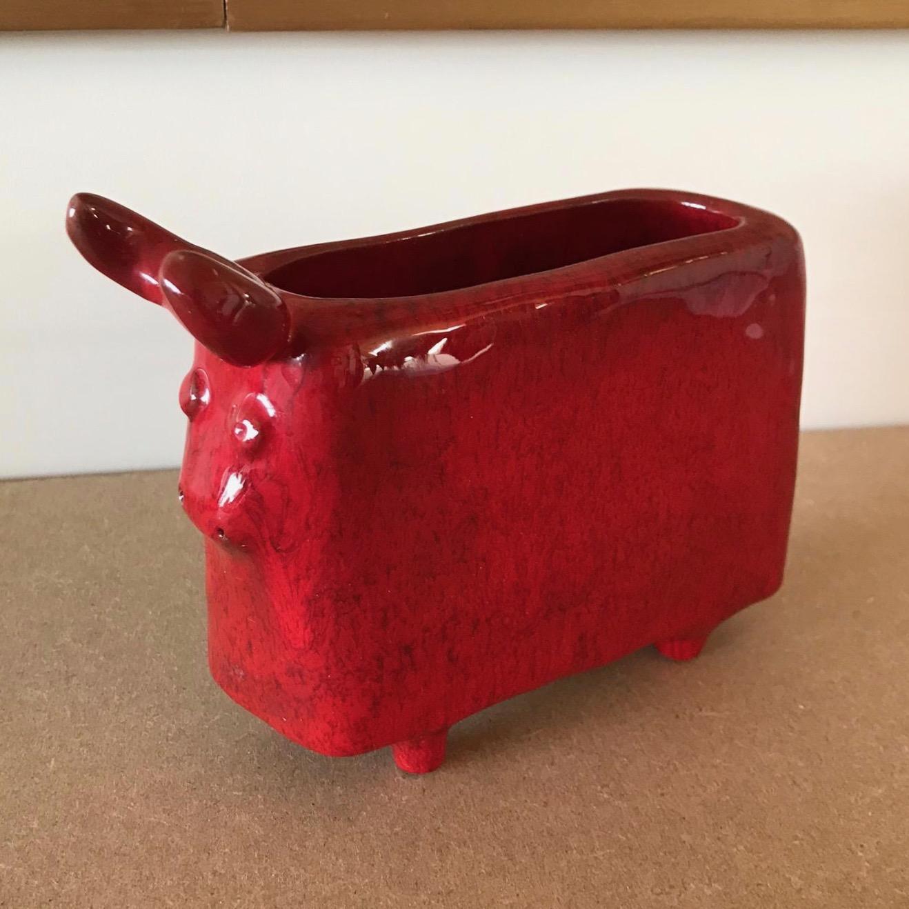 Red Enameled Ceramic Vase 
