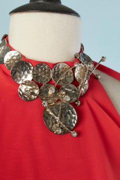 Red evening dress with silver metal neckless Gai Mattiolo Red Carpet