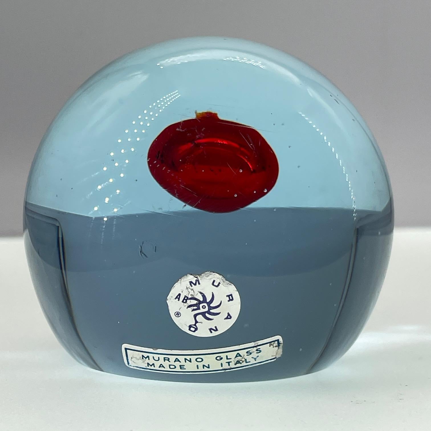 Vetro artistico Occhio Rosso Orbo Cendese AB Murano Fermacarte Scultura Iris Occhio di metà secolo in vendita