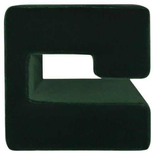 Taburete y mesa auxiliar escultóricos contemporáneos 
Oliva