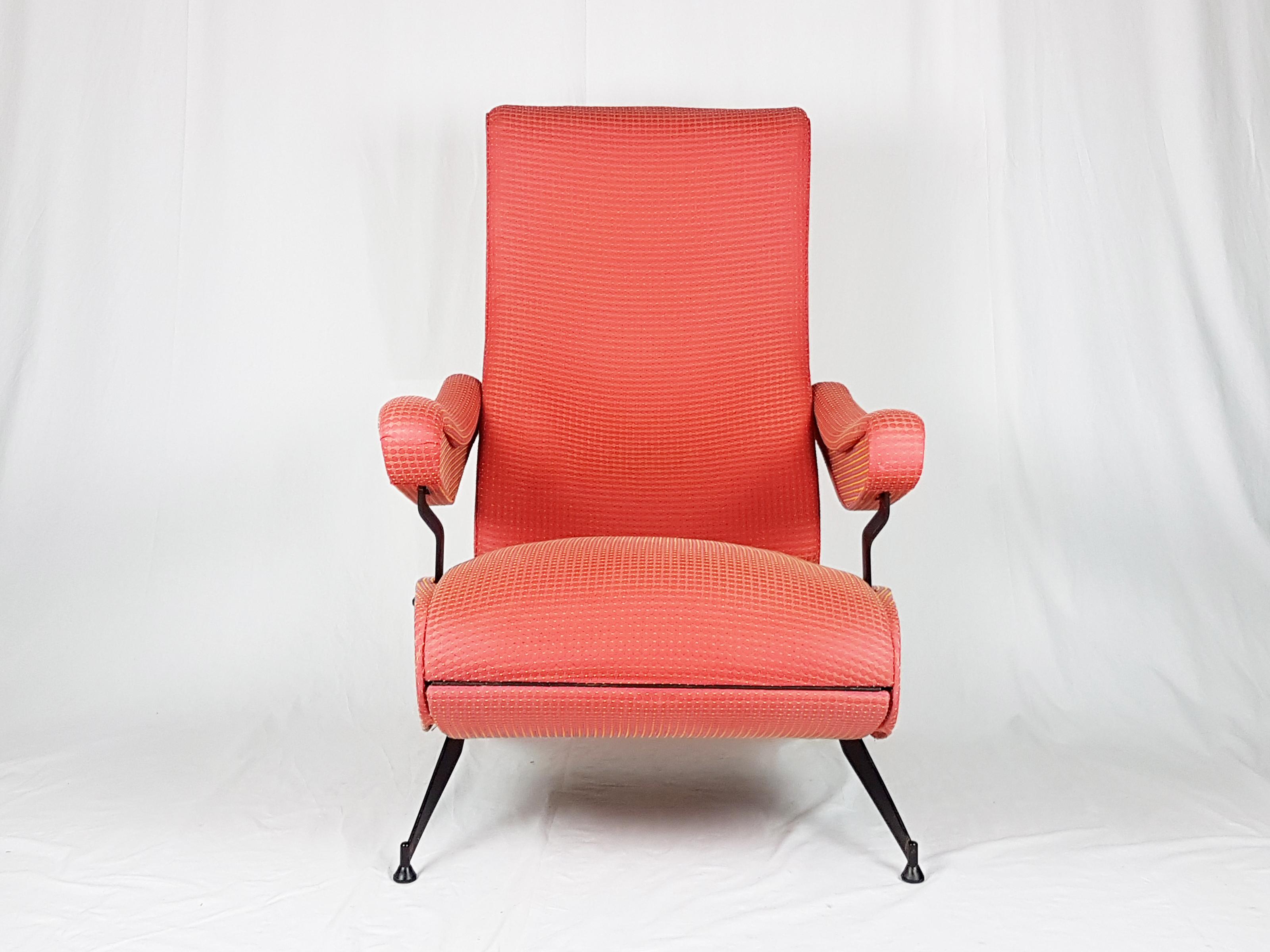 Mid-Century Modern Red Fabric & Black Metal Reclining Armchair Oscar by N. Pini for Novarredo, 1959 For Sale