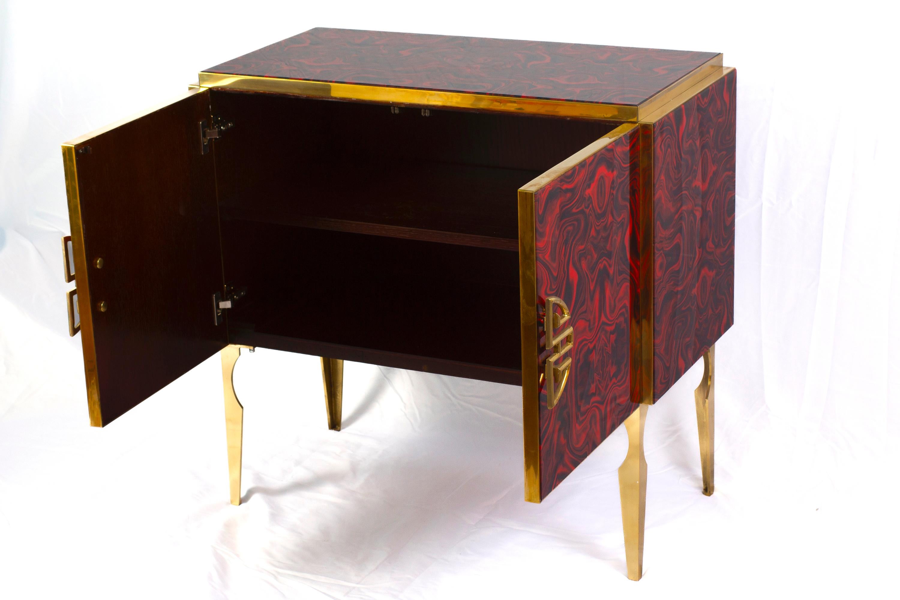 Red Fantasy Glass and Brass Midcentury Style Bar Cabinet For Sale 6