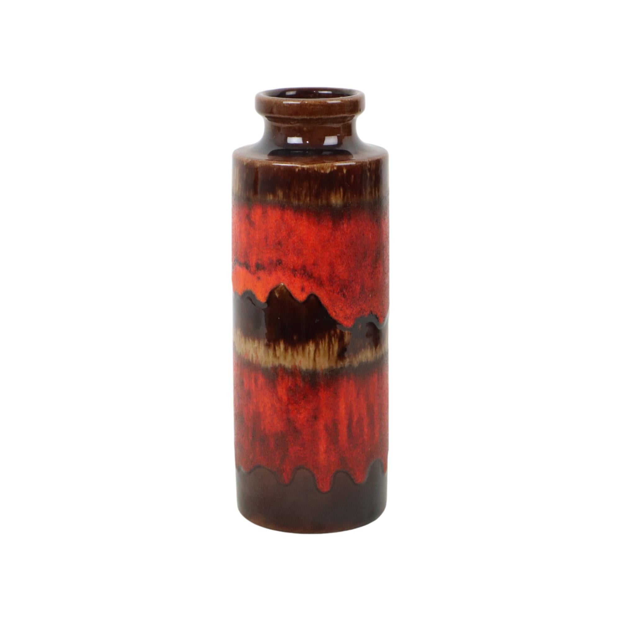 Vaso di lava rossa Scheurich Germania Ovest Ceramica 203-26 In condizioni ottime in vendita a Poperinge, BE