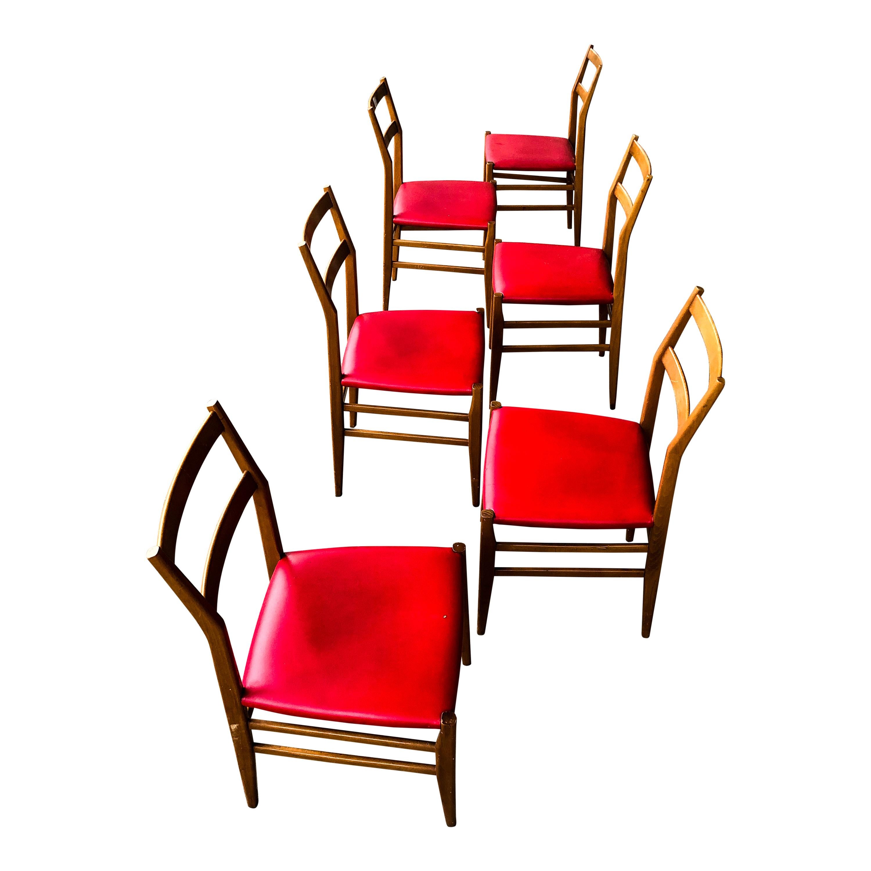 Chaises de salle à manger Leggera en faux cuir rouge de Gio Ponti pour Cassina, années 1960, lot de 6 Bon état - En vente à Vicenza, IT