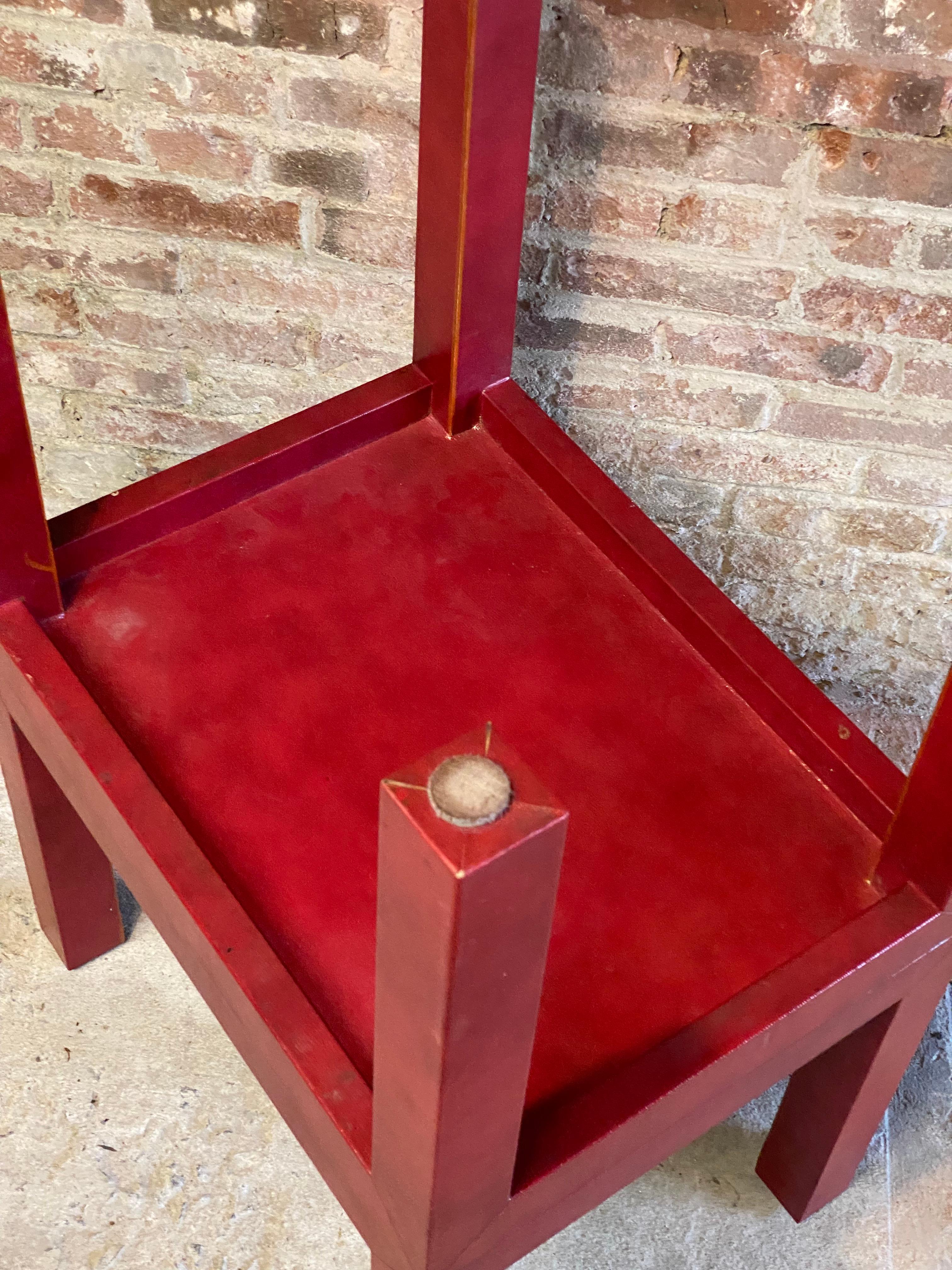 Tables d'extrémité post-modernes Parsons en fausse peau de lézard rouge en vente 10