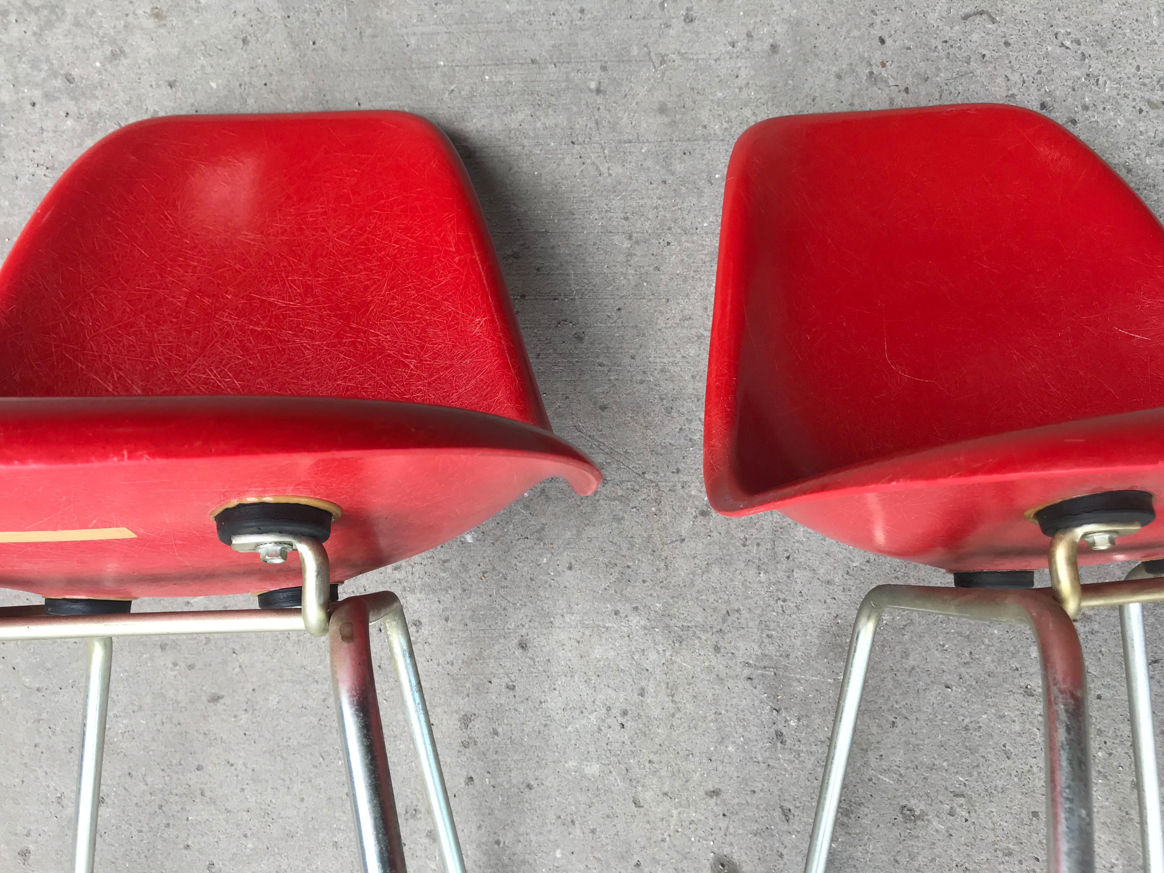 Red Fiberglass Charles and Ray Eames Side Shell Chairs, Scoops Herman Miller In Good Condition In Buffalo, NY