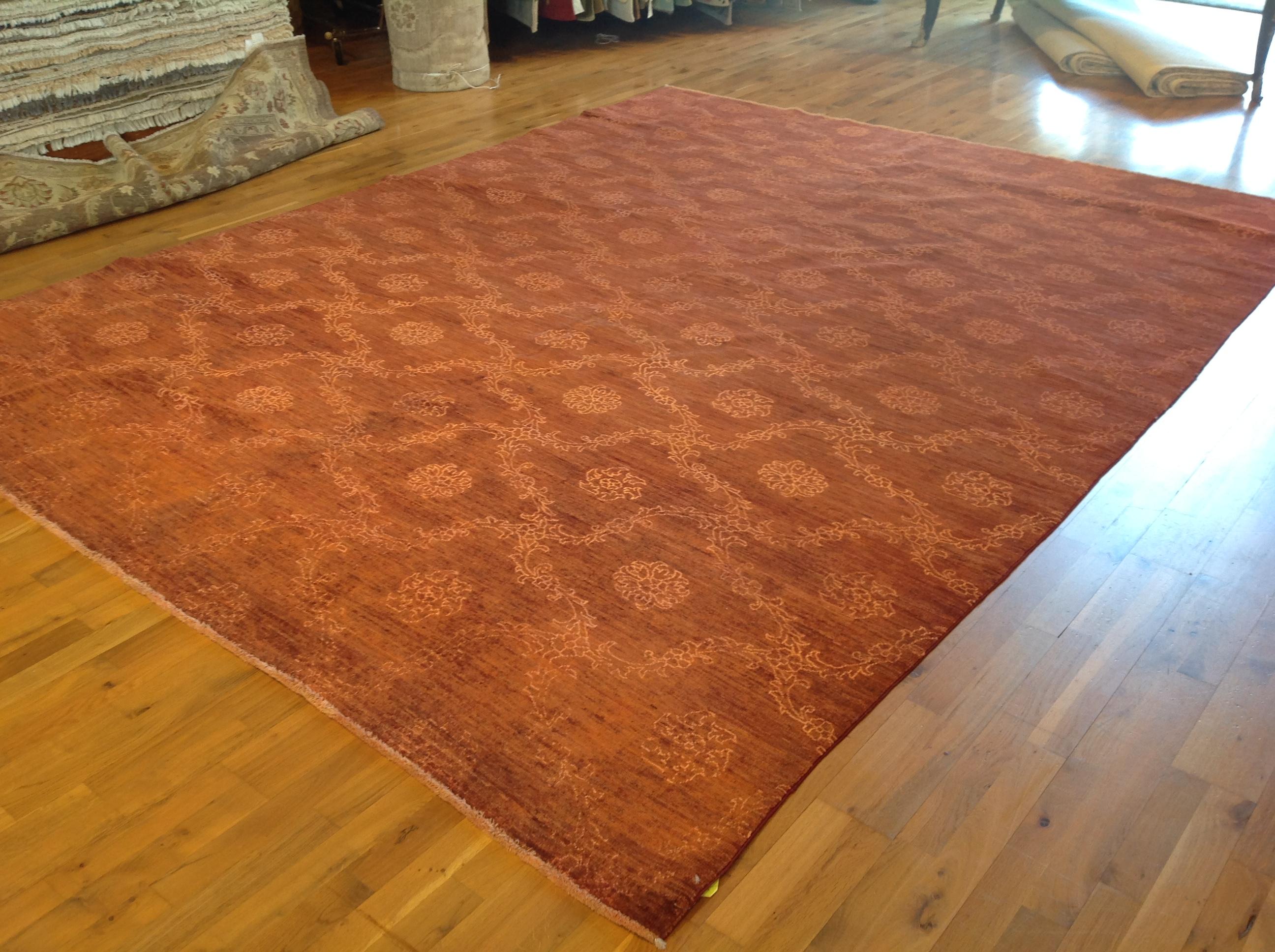 Red Floral Stencil Design Wool and Silk Area Rug In New Condition For Sale In Los Angeles, CA