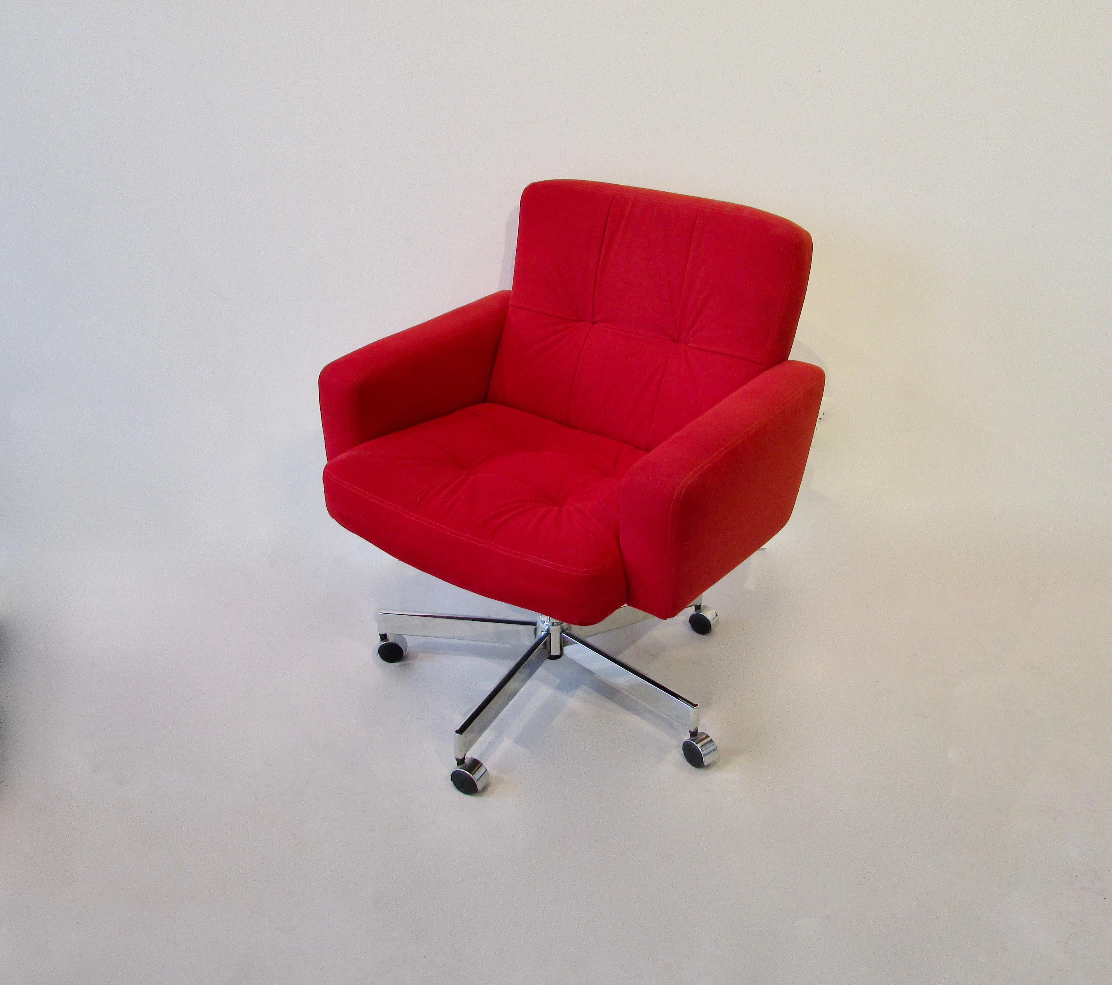 Mid-Century Modern Red Florence Knoll Style Swivel Tilt Desk Chair by Fortress Furniture