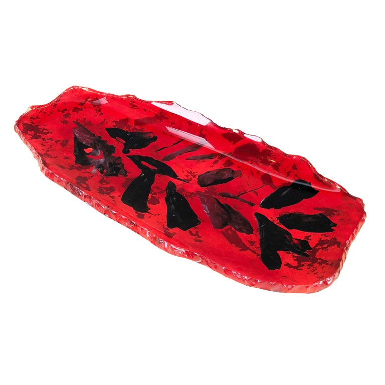 Fontana Arte centrepiece made by Italian artist Dube’ in the 1950s with an abstract motif on a red background. He created the piece by back painting a thick ¾” irregular curved glass with chiseled edges. Signed. Can also be used as a wall