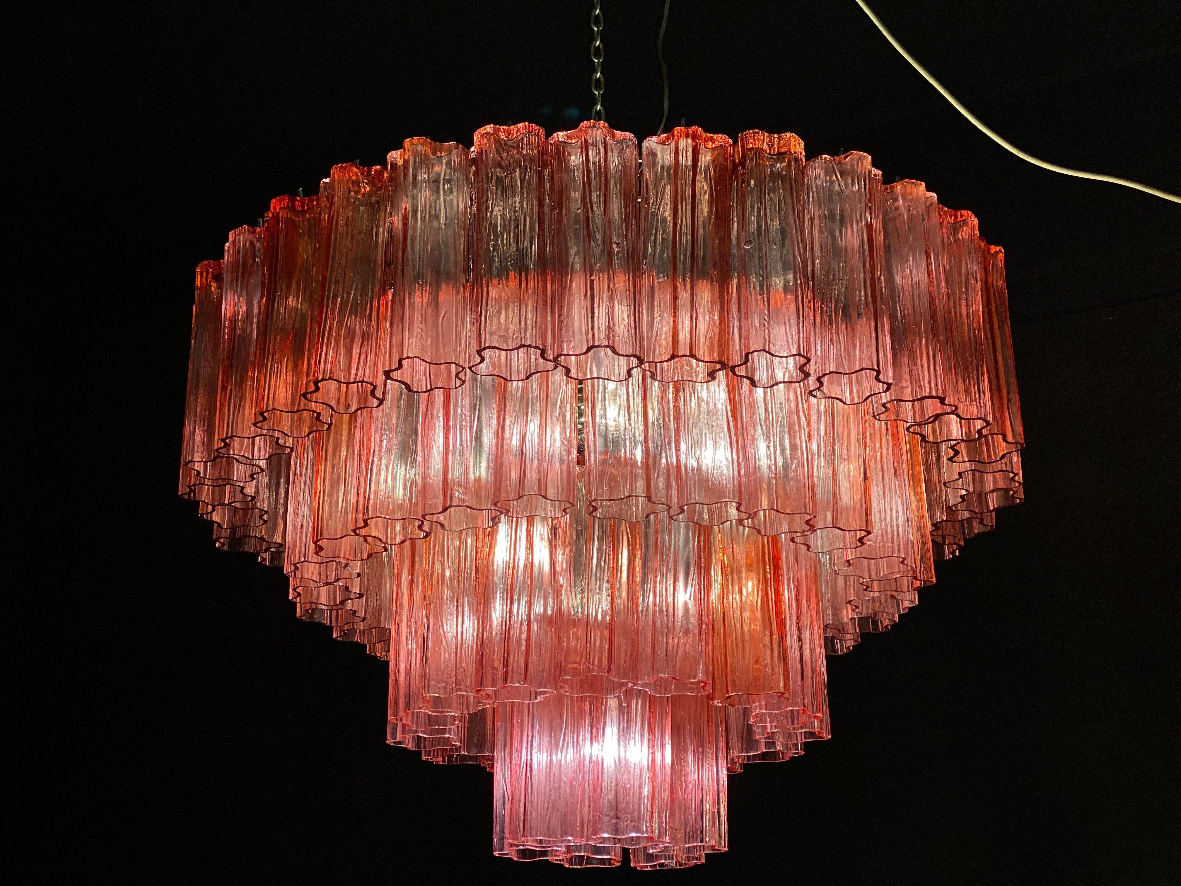 Lampadario Tronchi in vetro di Murano rosso fucsia, 1970 In condizioni ottime in vendita a Rome, IT