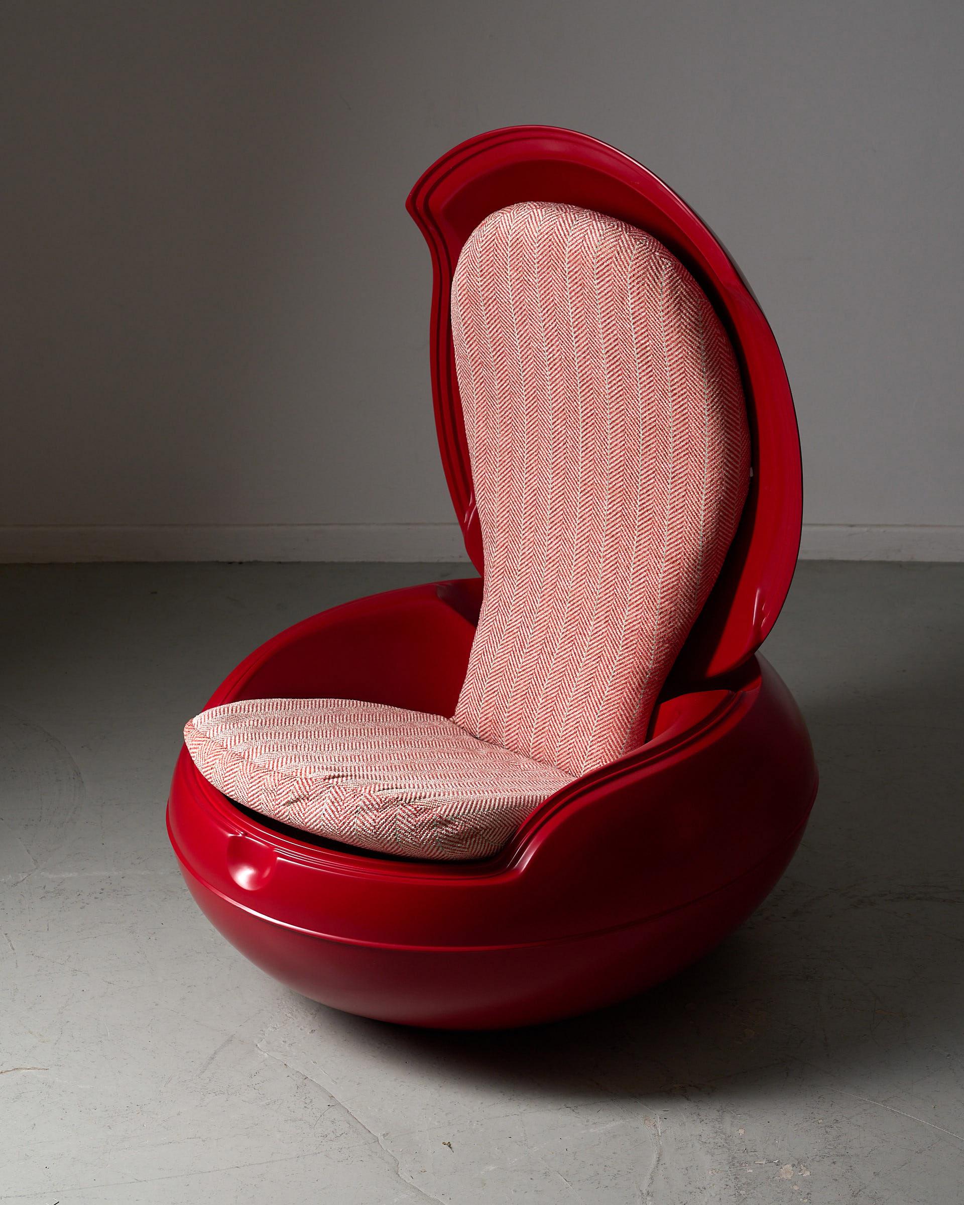 Peter Ghyczy Egg Chair - 7 For Sale on 1stDibs | garden egg chair