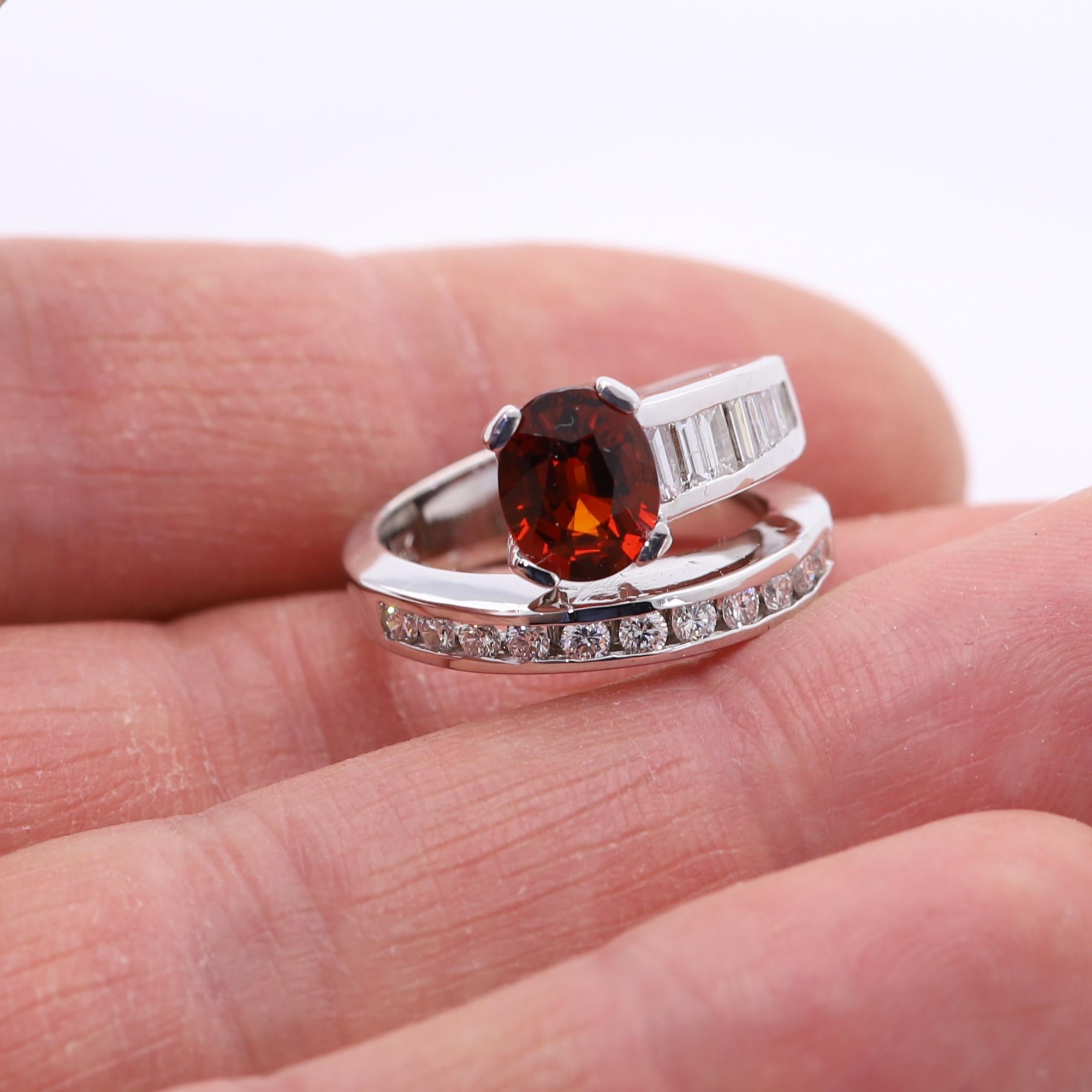 Red Garnet and Diamond Ring 14 Karat White Gold Natural Mozambiq Garnet 2.34 Ct For Sale 7