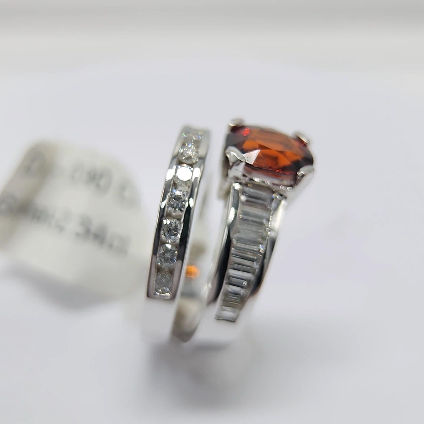 Anello con granato rosso e diamante in oro bianco 14 carati Granato naturale del Mozambico 2,34 carati in vendita 10