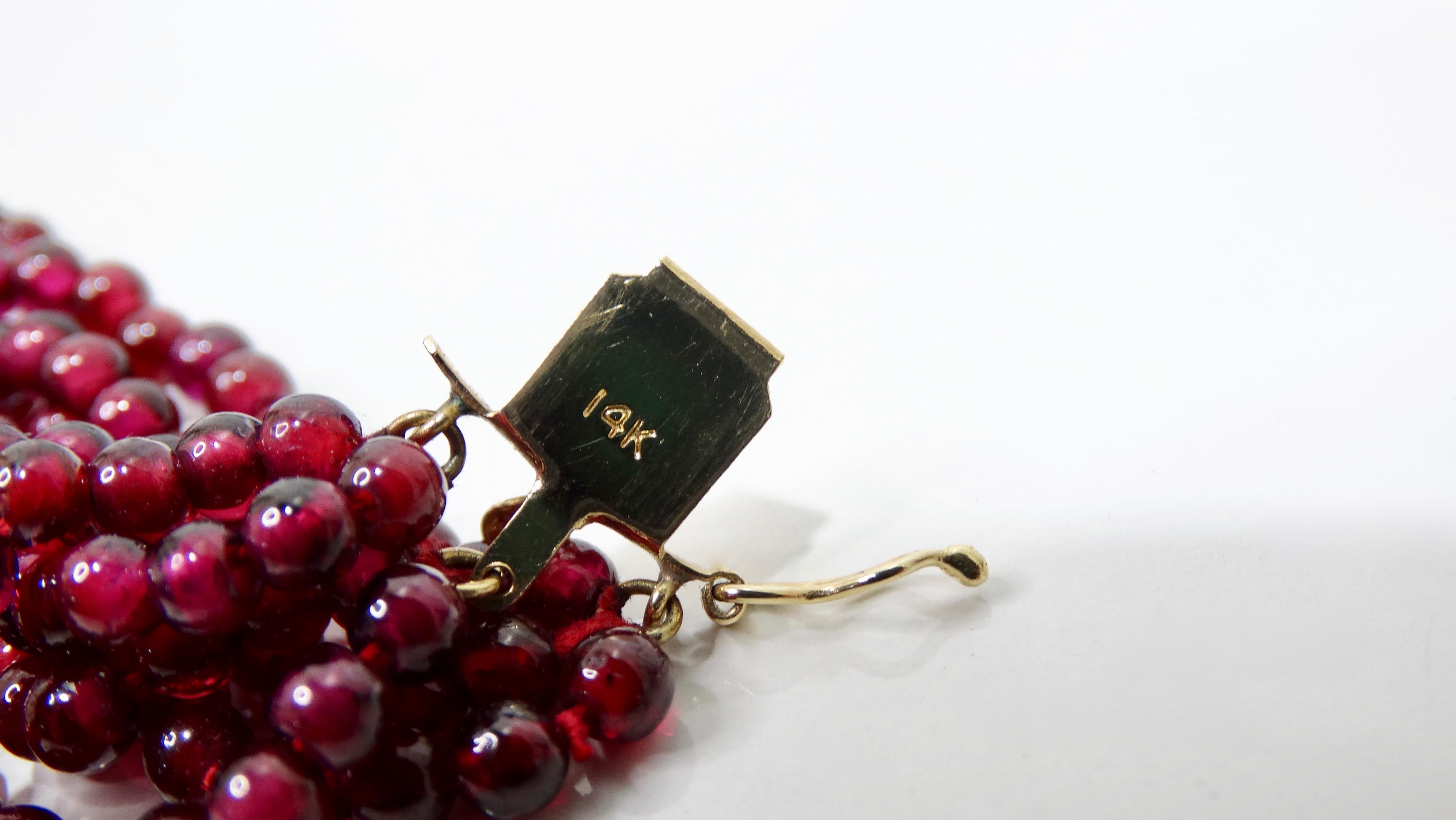 Mehrreihige Halskette aus rotem Granat und Gold  (Rundschliff) im Angebot