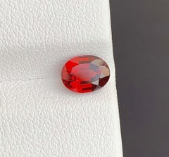 Grenat rouge : Pierre de naissance du mois de janvier, taille ovale, 1.58 carats