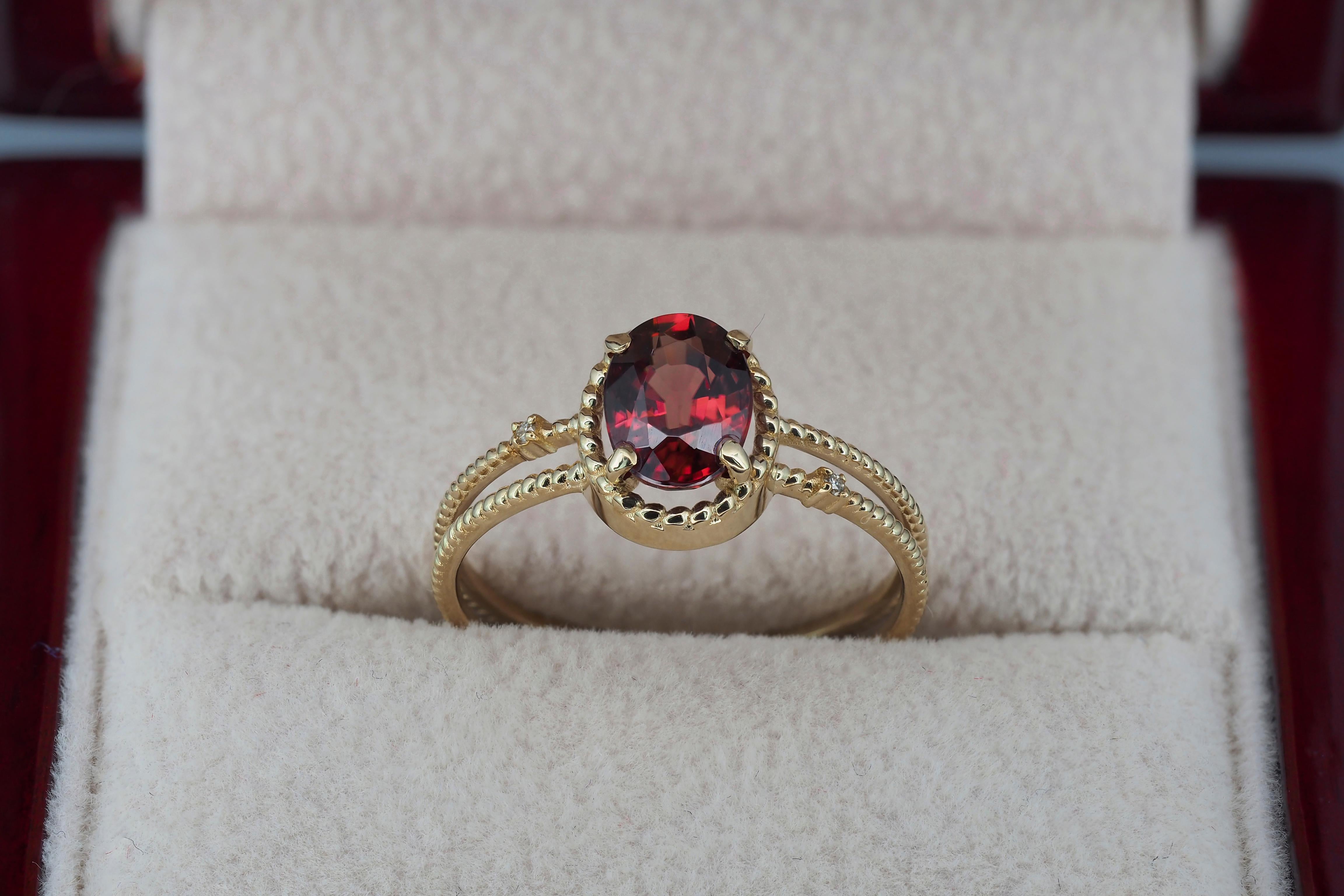 Red garnet gold ring.  In New Condition For Sale In Istanbul, TR