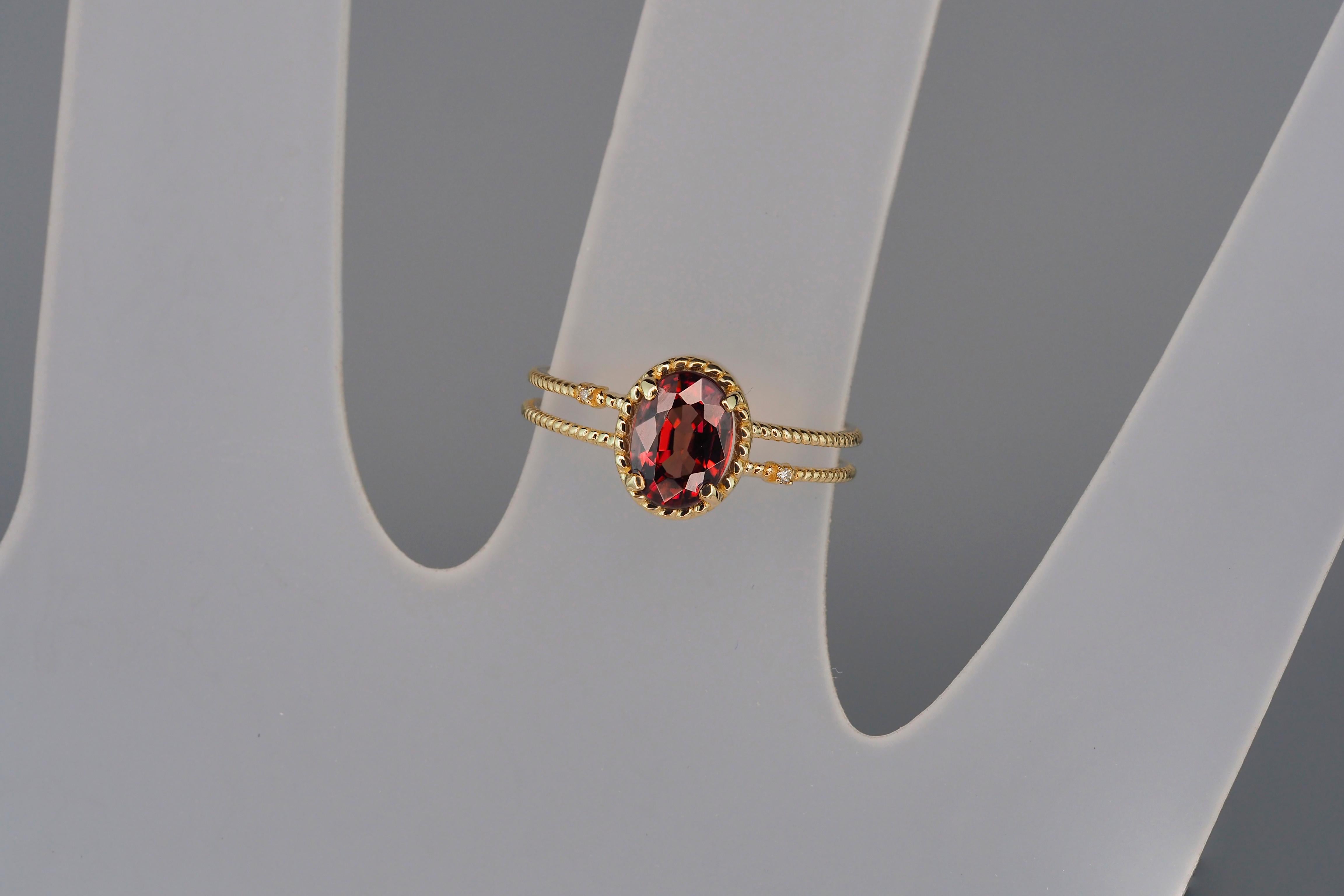 Red garnet gold ring.  For Sale 2