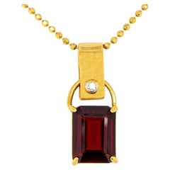 Red Garnet Pendant 3 Carat Set with Diamond 18k Yellow Gold