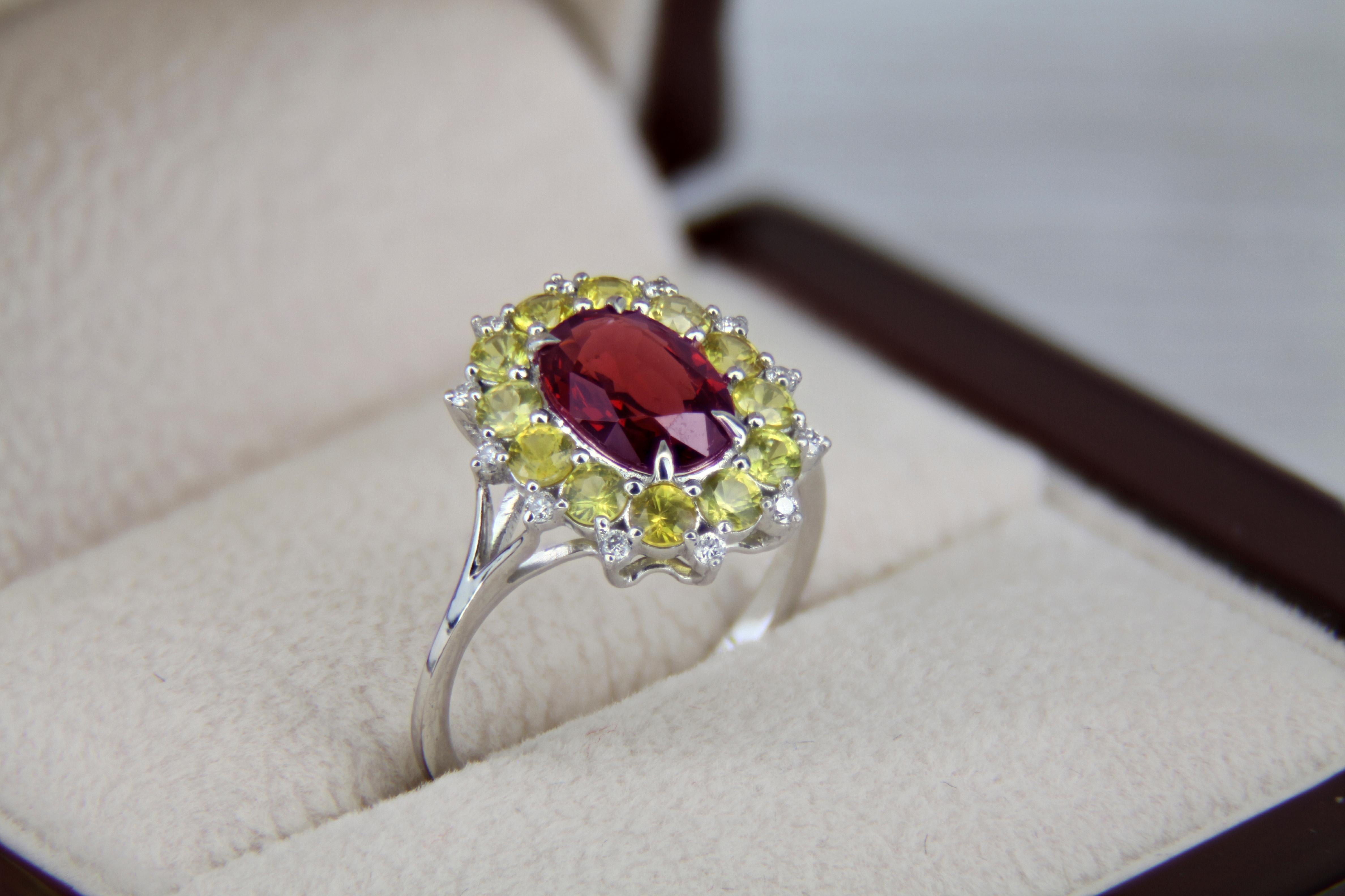 Red garnet, yellow sapphires gold ring.  For Sale 1