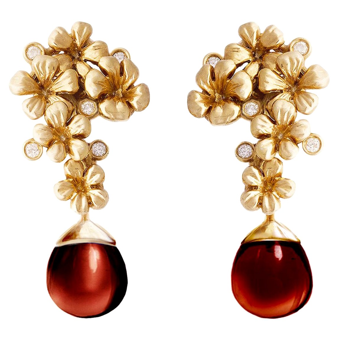 Boucles d'oreilles transformatrices en grenats rouges avec diamants en or jaune 18 carats