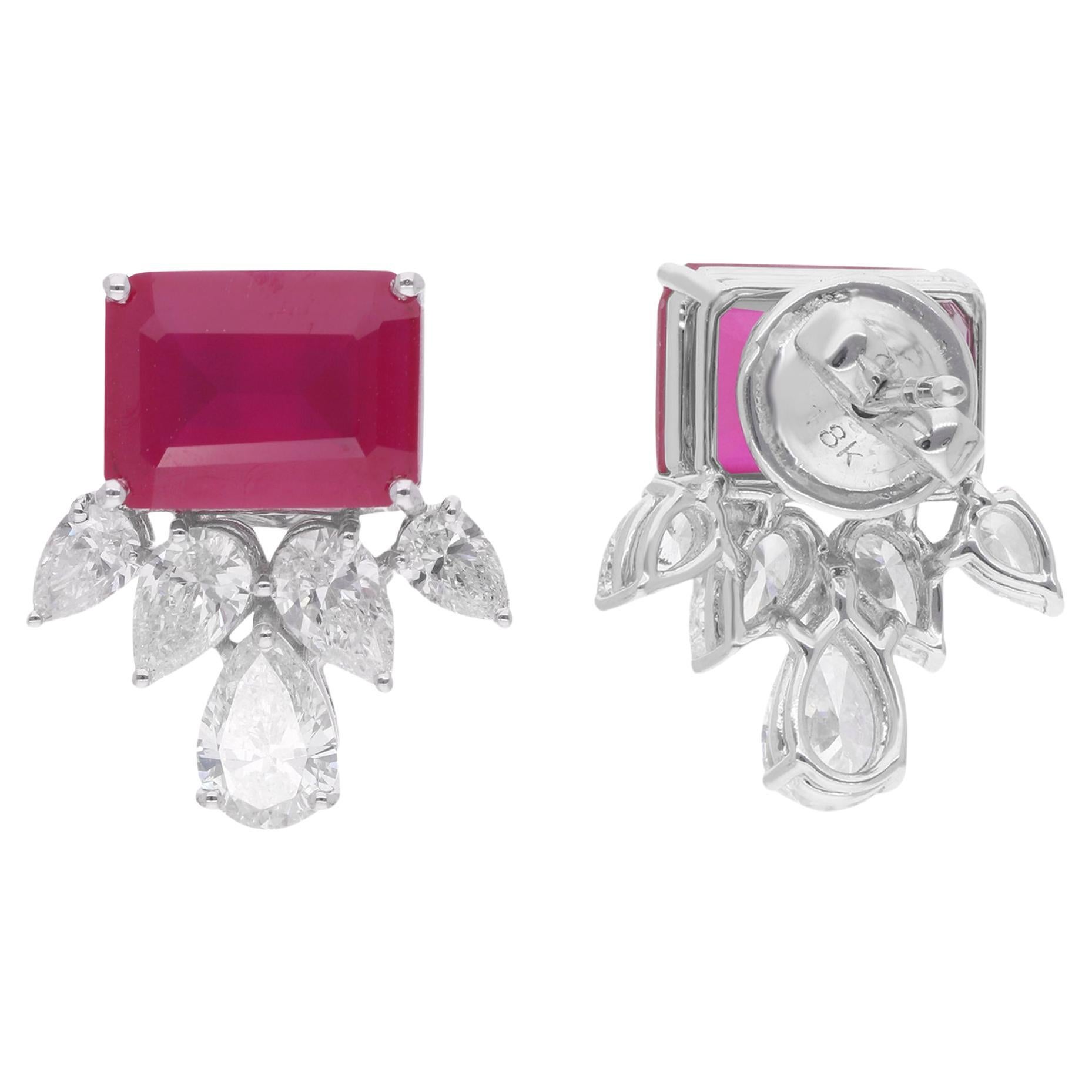 Moderne Red Gemstone Stud Earrings Pear Diamond 14 Karat White Gold Handmade Jewelry en vente