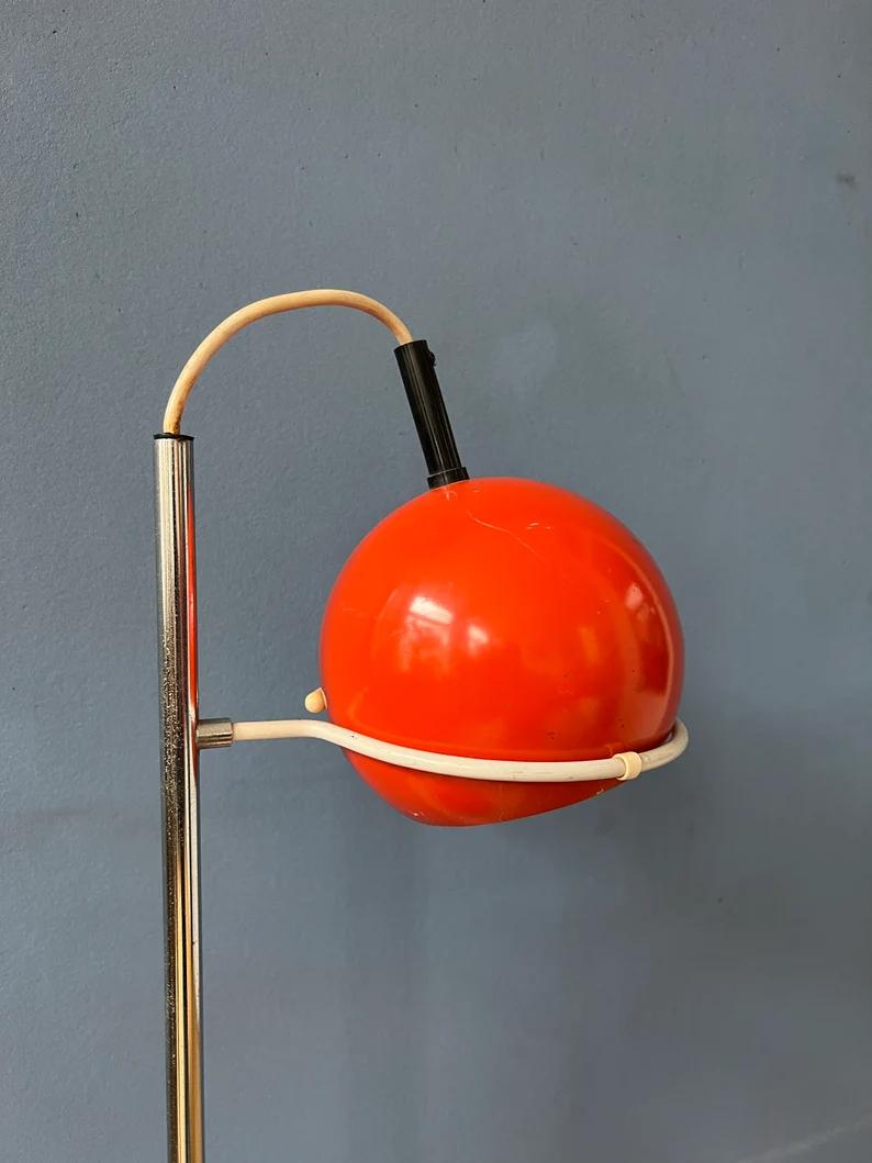 Lampe de bureau rouge Eyeball de l'ère spatiale GEPO en vente 2