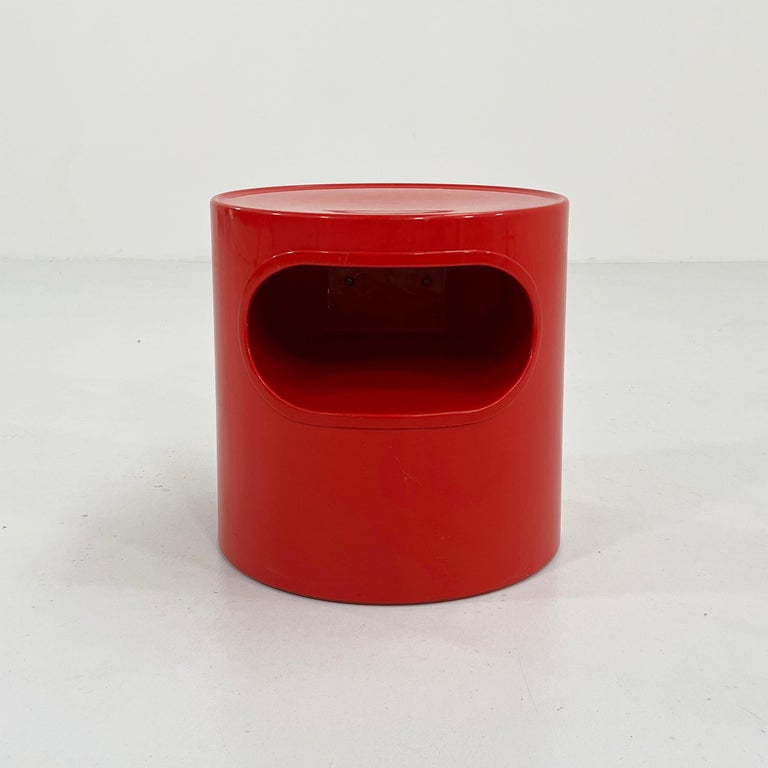 Red Giano-Giano-Vano Side Table by Emma Gismondi for Artemide, 1960s ...