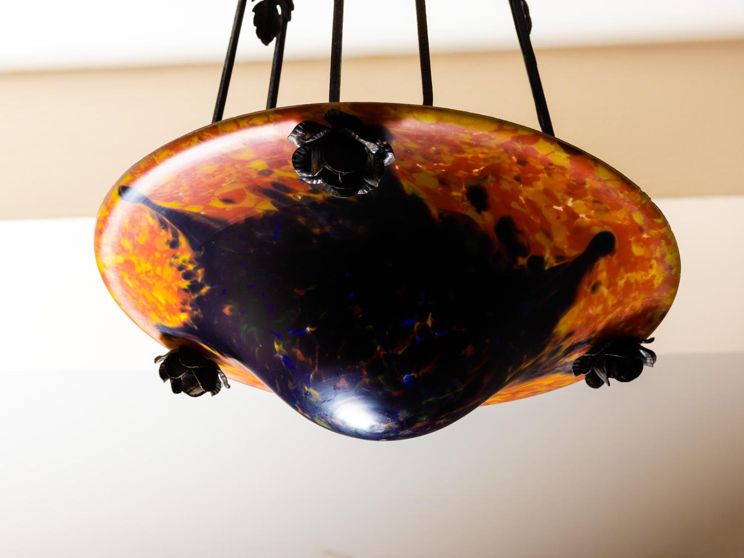 Araña de cristal rojo Art Nouveau, colgante de techo, 1900 Francés en venta