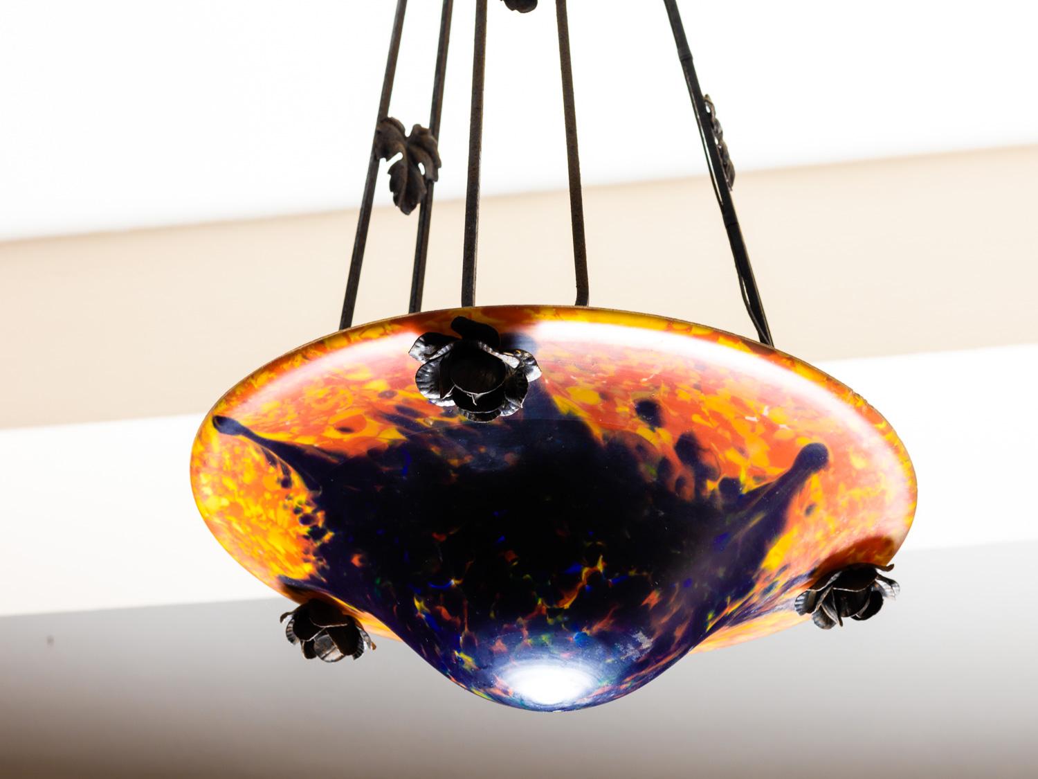 Araña de cristal rojo Art Nouveau, colgante de techo, 1900 Metal en venta