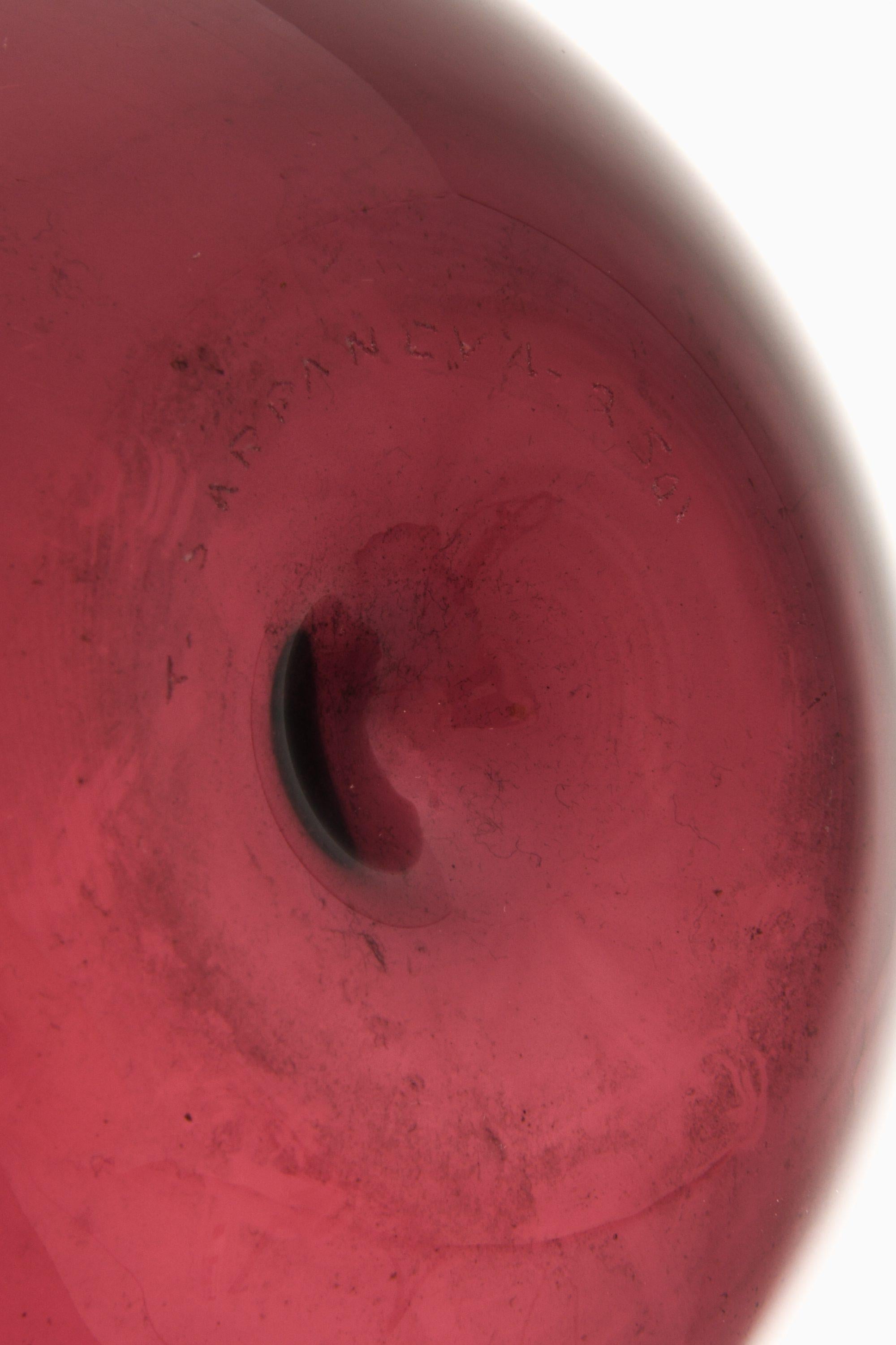 Finlandais Bouteille / Vase en verre rouge de Timo Sarpaneva, 1957 en vente