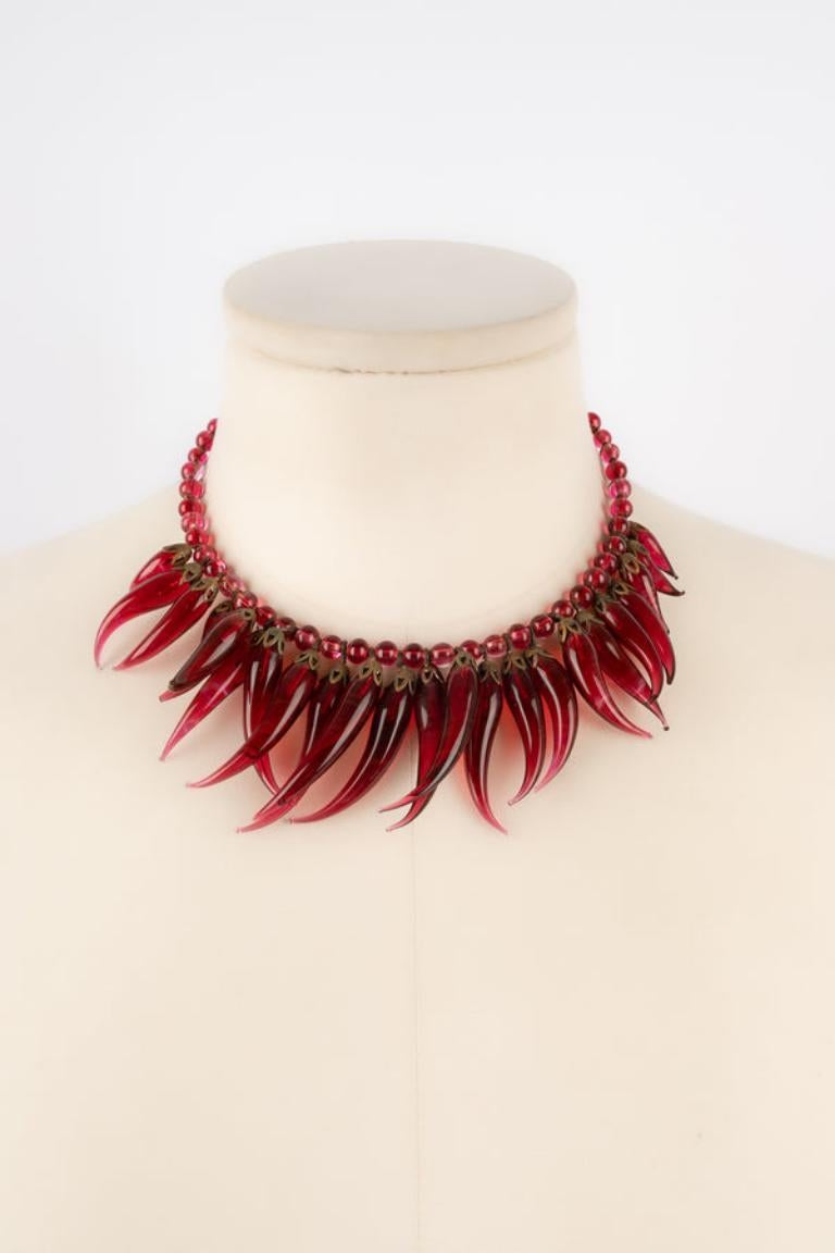 Not signed necklace with red glass paste.

Additional information: 
Condition: Very good condition
Dimensions: Length: 45 cm

Seller Reference: BC84