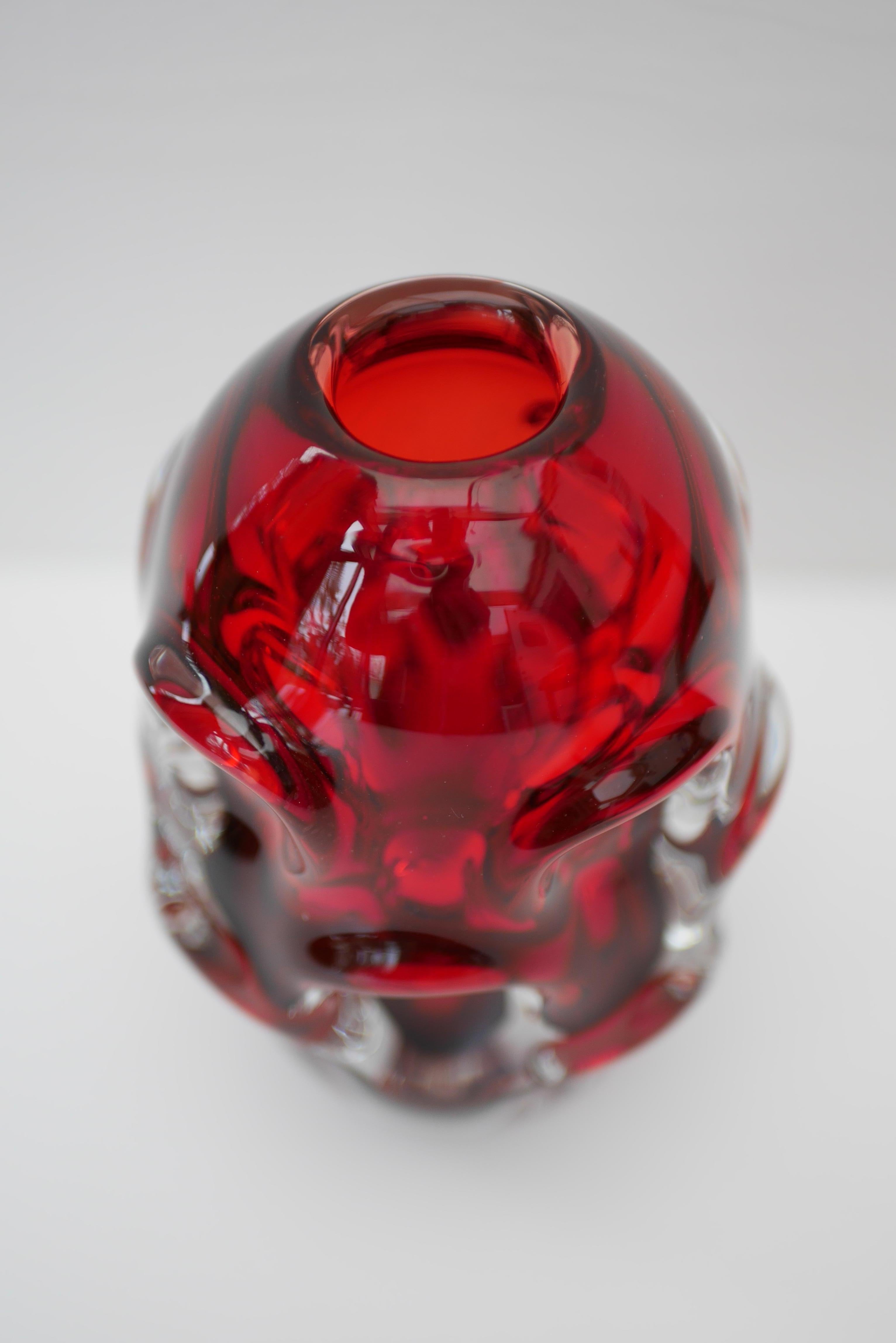 Mid-20th Century Red Glass Vase by Börne Augustsson for Åseda, Sweden For Sale