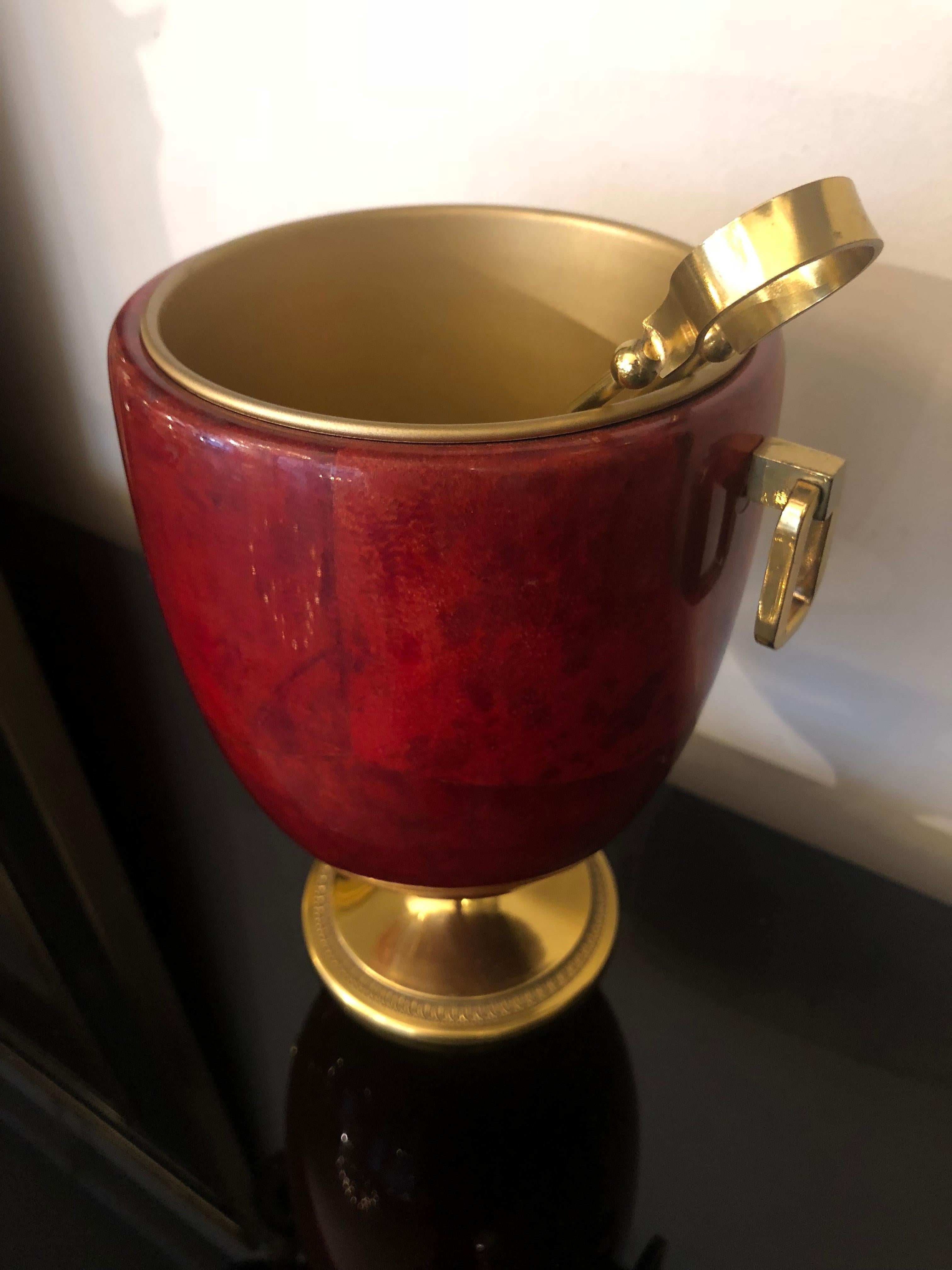 Post-Modern Red Goatskin and Golden Brass Ice Bucket Attributed to Aldo Tura, Italy, 1970s