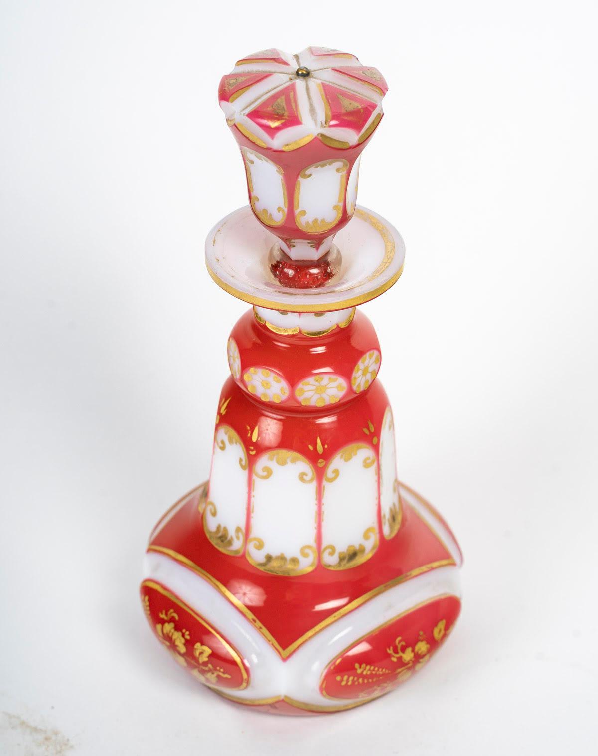 Red, Gold and White Opaline Overlay Bottle, 19th Century, Napoleon III Period. For Sale 1