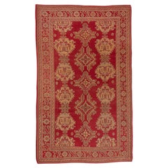 Tapis turc ancien Oushak rouge et or avec un terrain allover, vers les années 1920