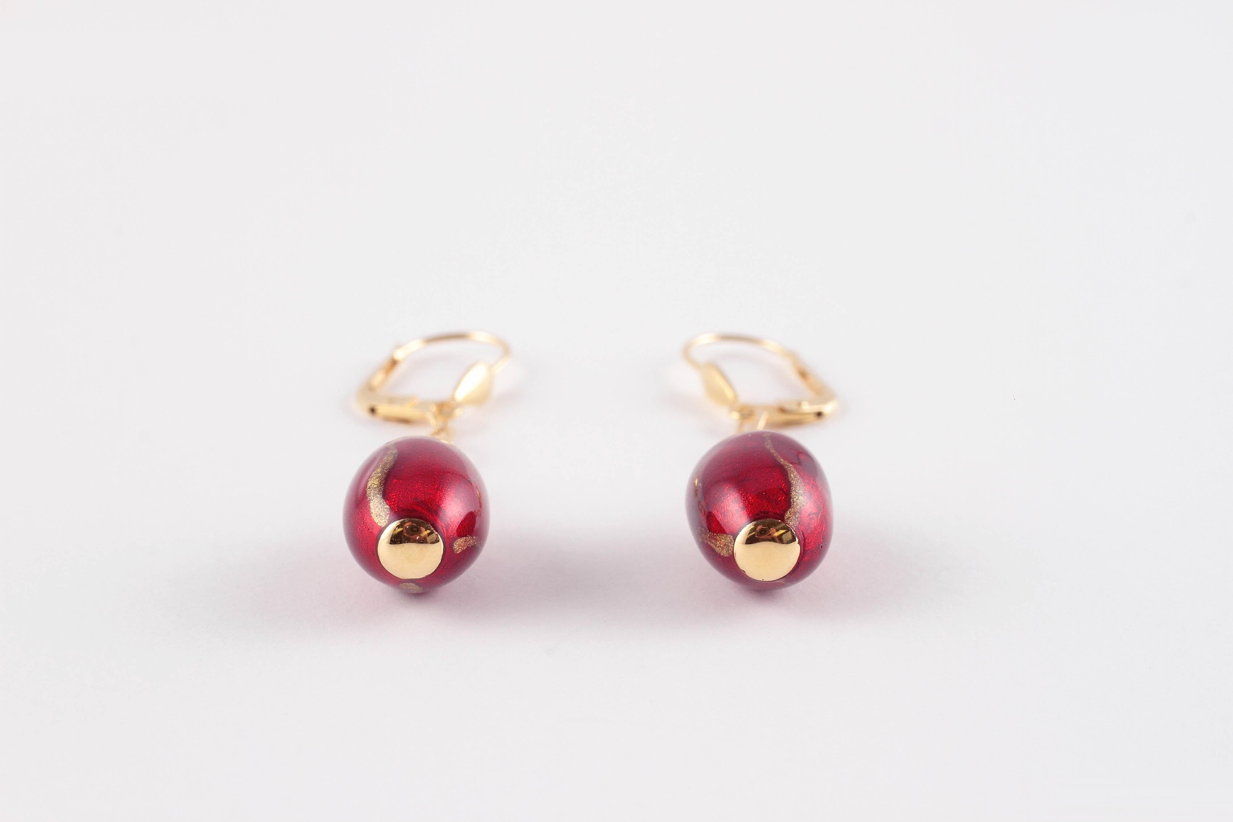 Boucles d'oreilles en or jaune 18 carats et émail rouge, par Soho Pour femmes en vente