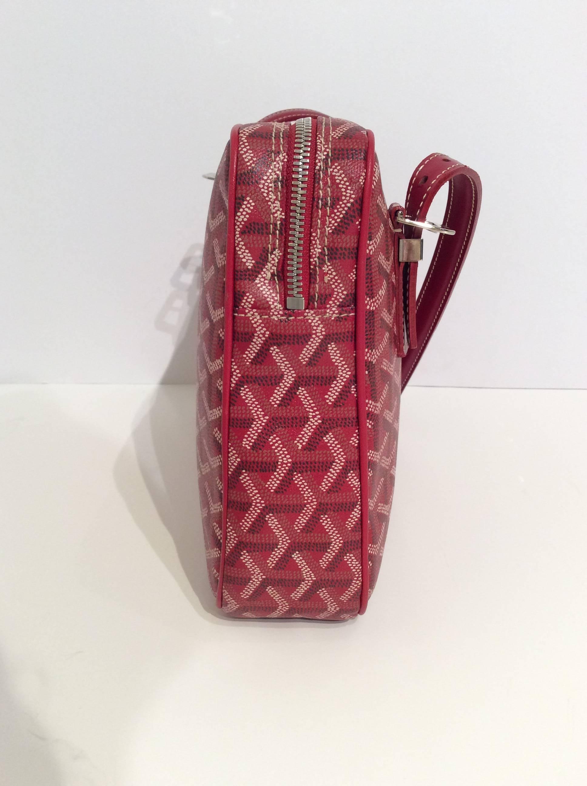 Red Goyard Goyardine Yona GM Bag In Excellent Condition In San Francisco, CA