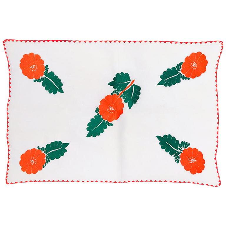Red Green Floral Hibiscus Handstitched Crocheted Linen Tablecloth Table Runner For Sale
