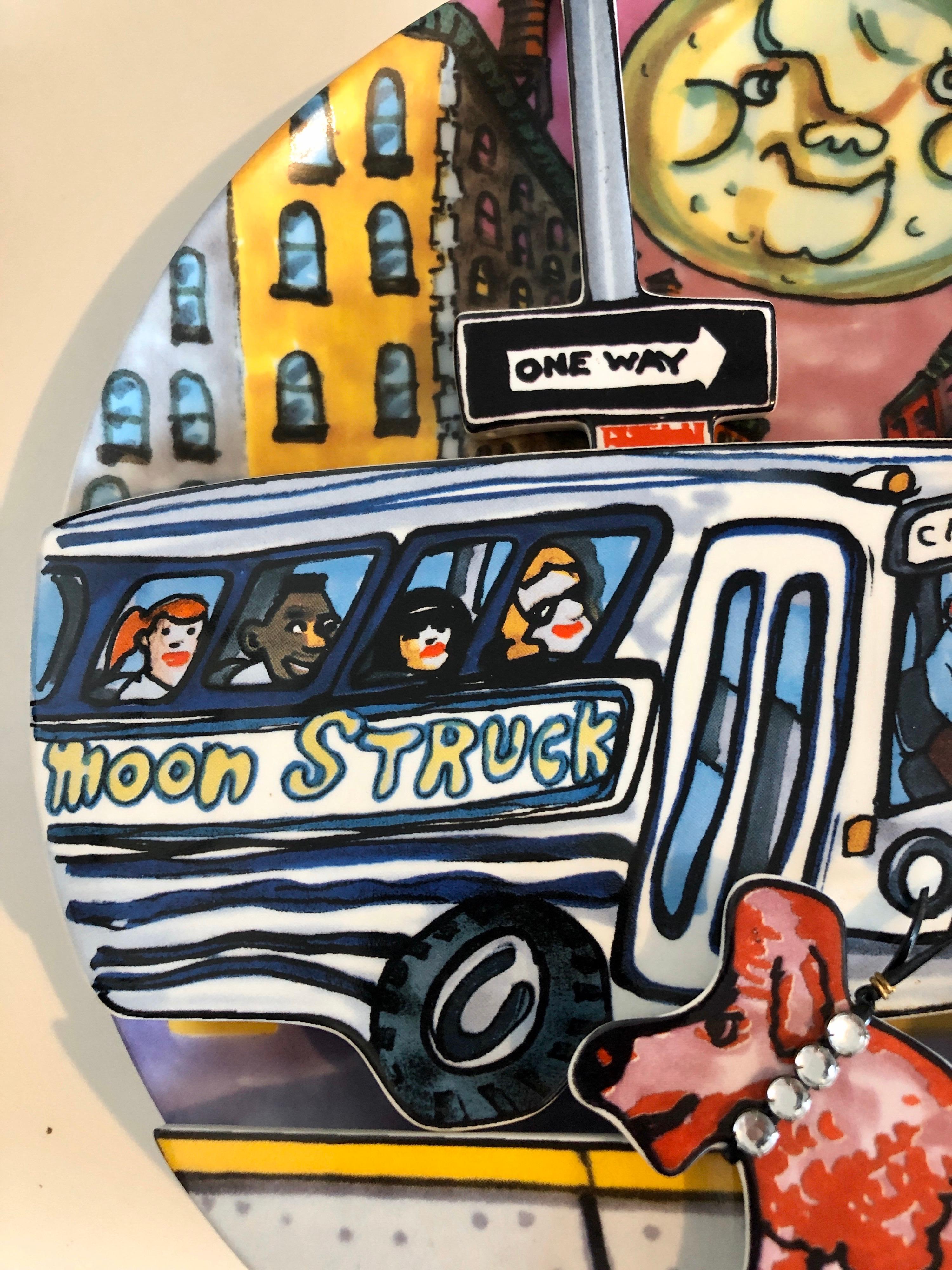 Red Grooms Moonstruck Piatto scultura in porcellana 3D Manhattan NYC Cartoon in vendita 4