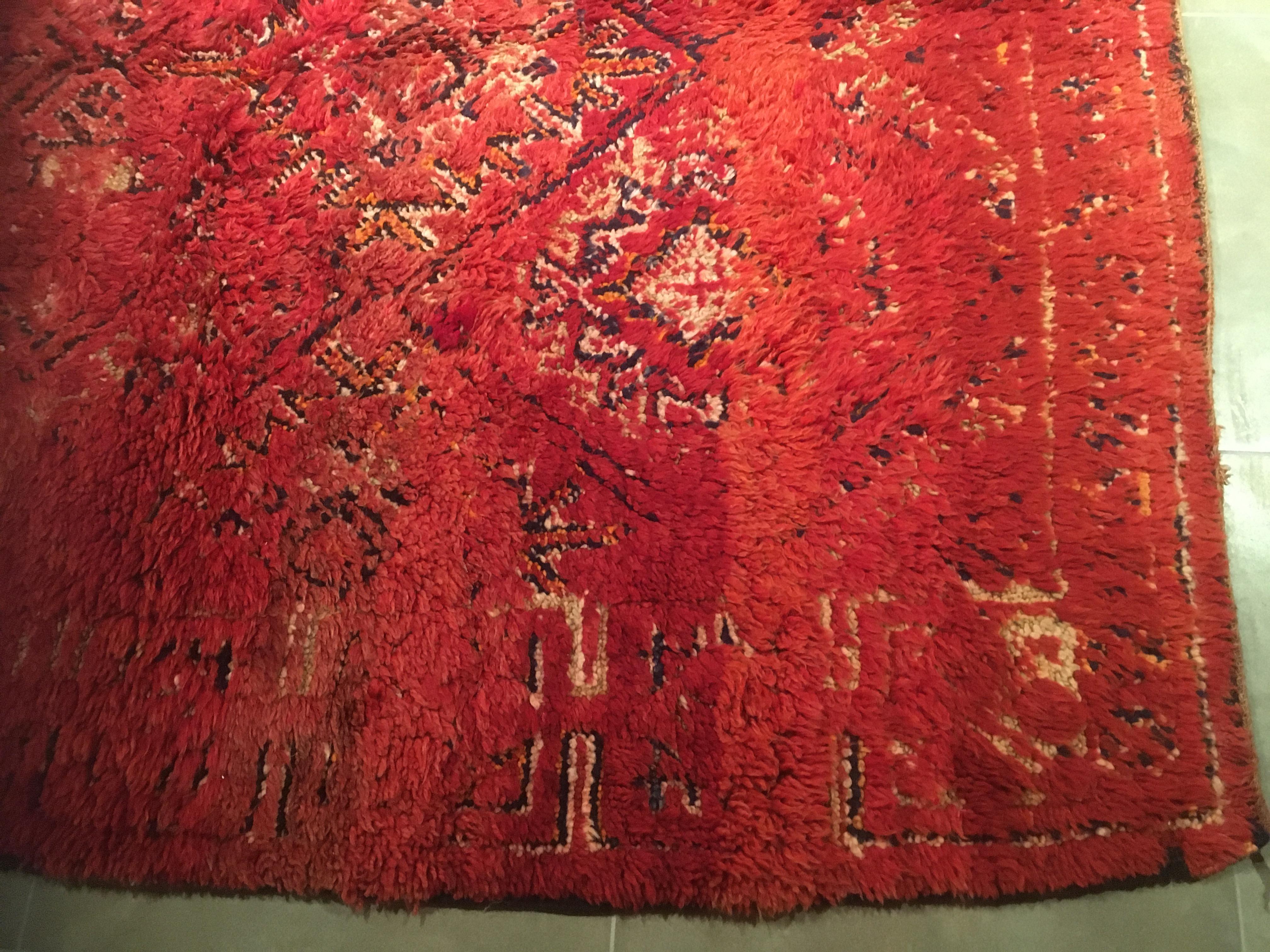 Exquisite Red Ground Vintage Beni Mguild Moroccan Berber Rug For Sale 1