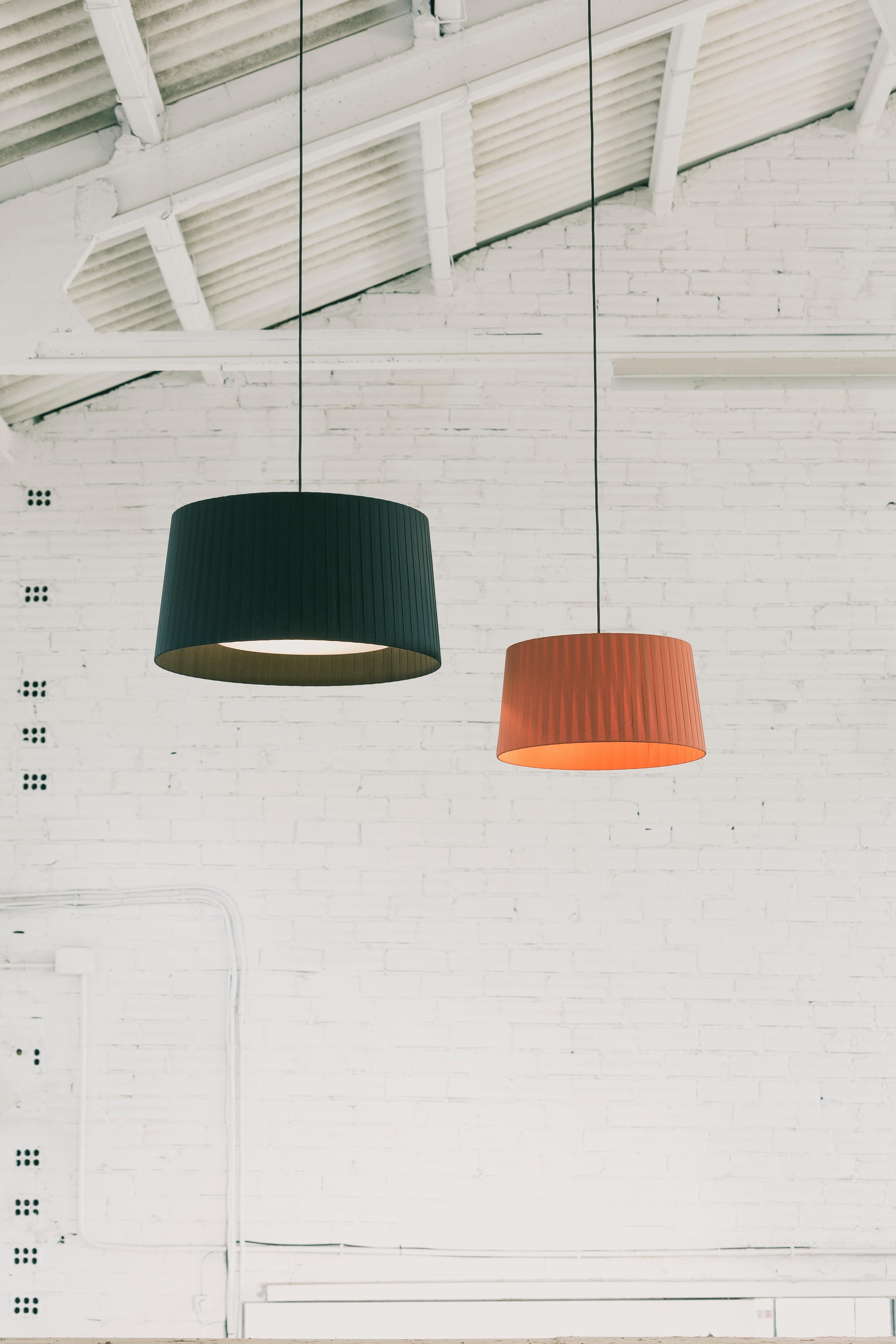 Metal Red Gt6 Pendant Lamp by Santa & Cole