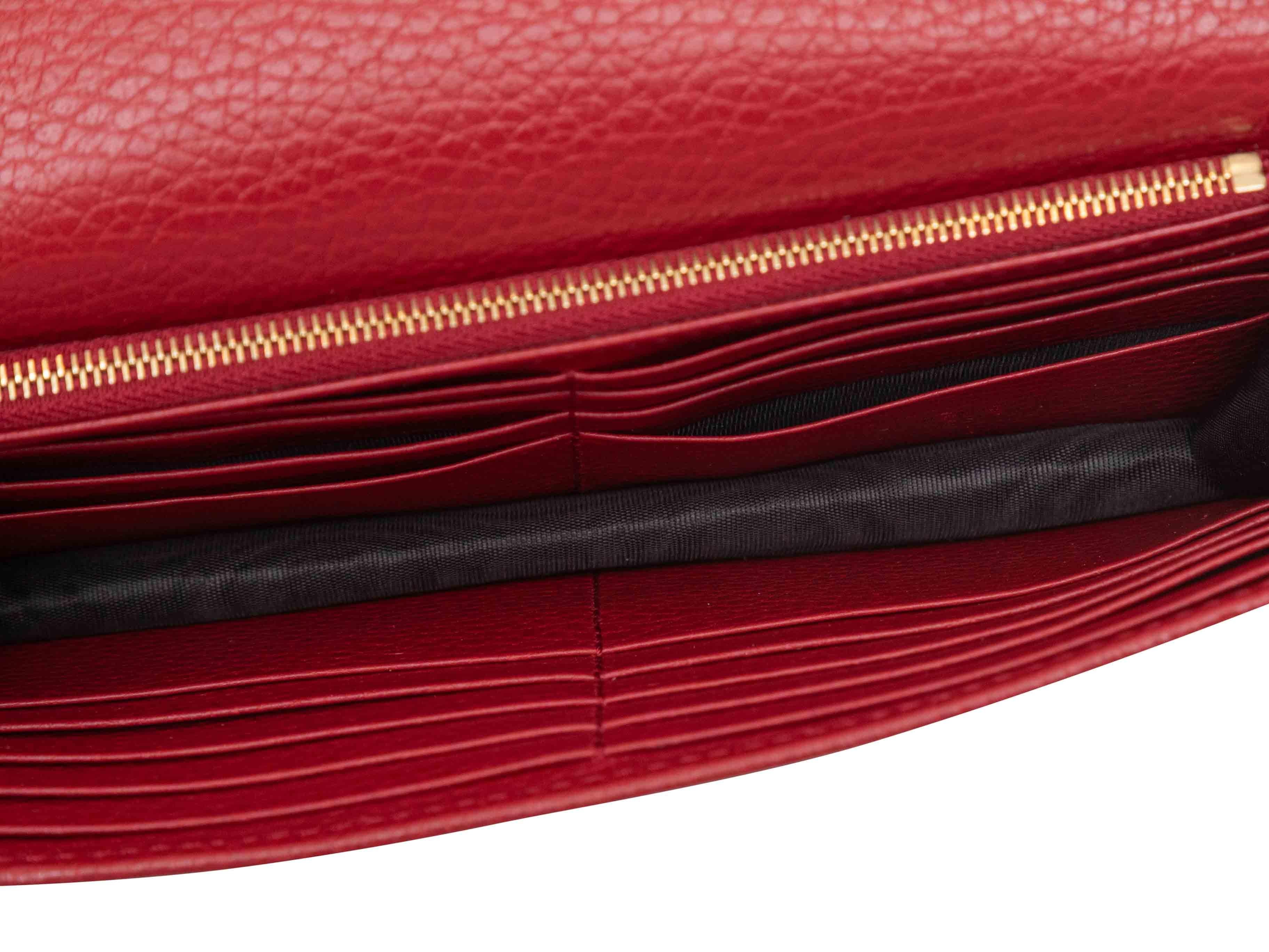 Red Gucci Crossbody Wallet-On-Chain For Sale 1