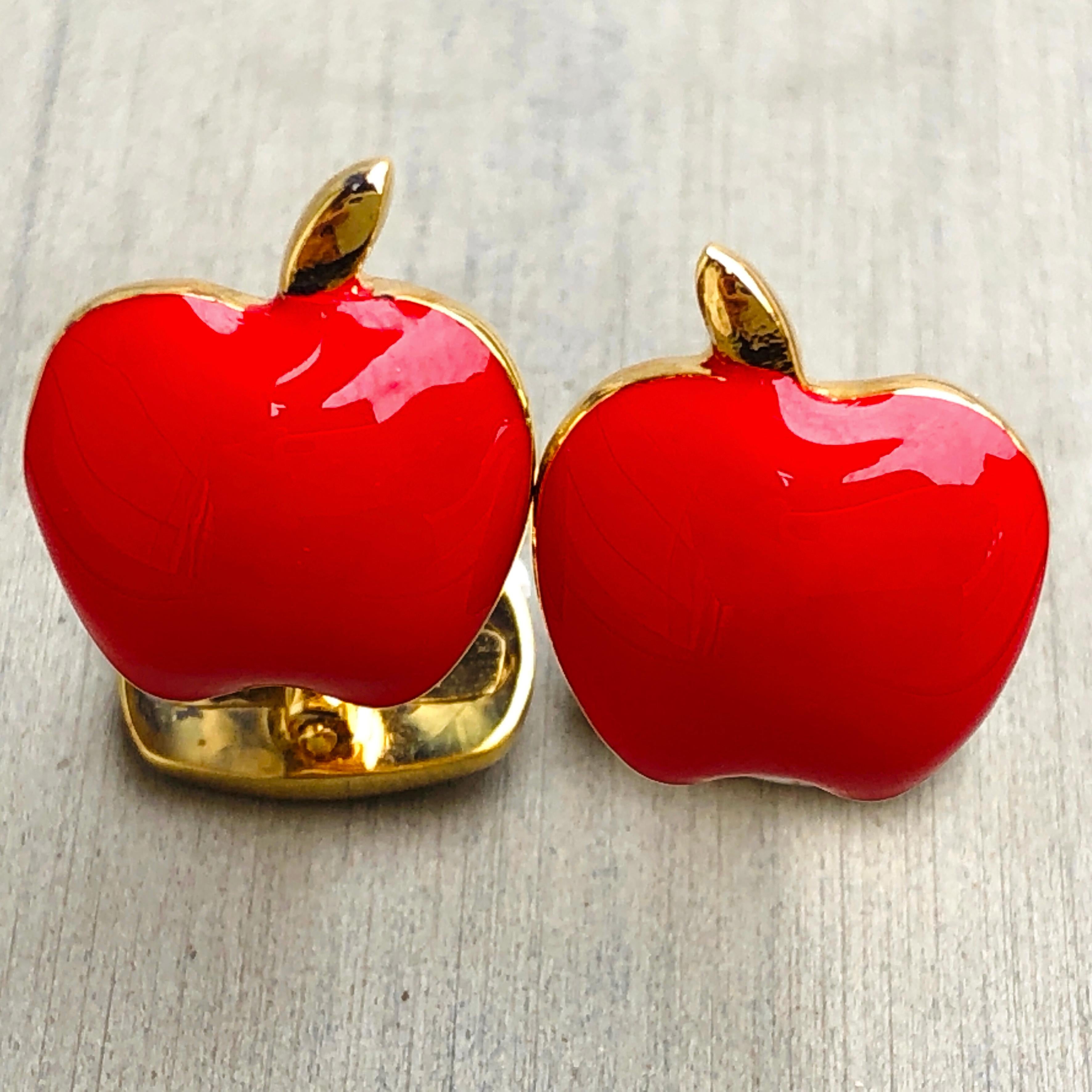 Berca Boutons de manchette en forme de pomme émaillés à la main en argent sterling et plaqué or rouge en vente 4