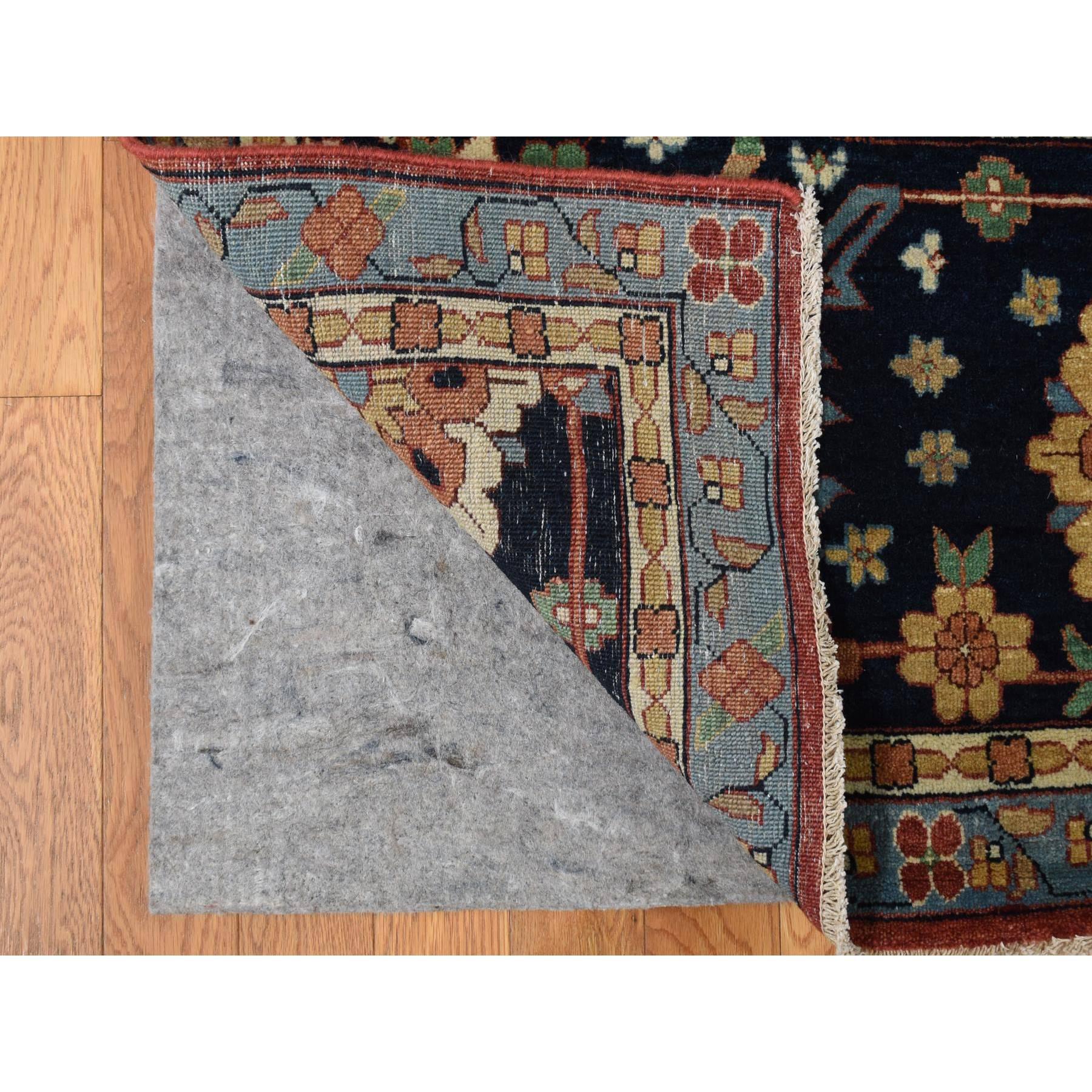 Roter handgeknüpfter antiker, übergroßer, antiker Heriz-Re-Creation-Teppich aus Wolle in Übergröße 12'0